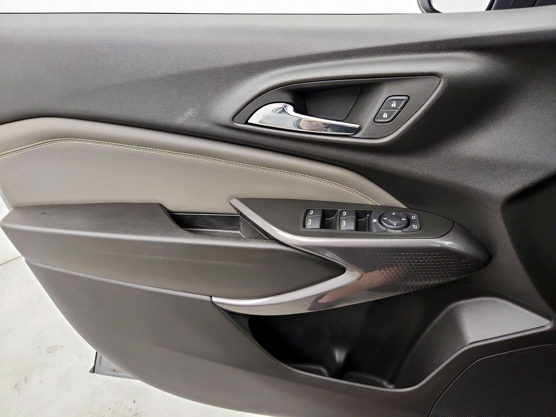 Thumbnail: 2024 Chevrolet Trax - 12
