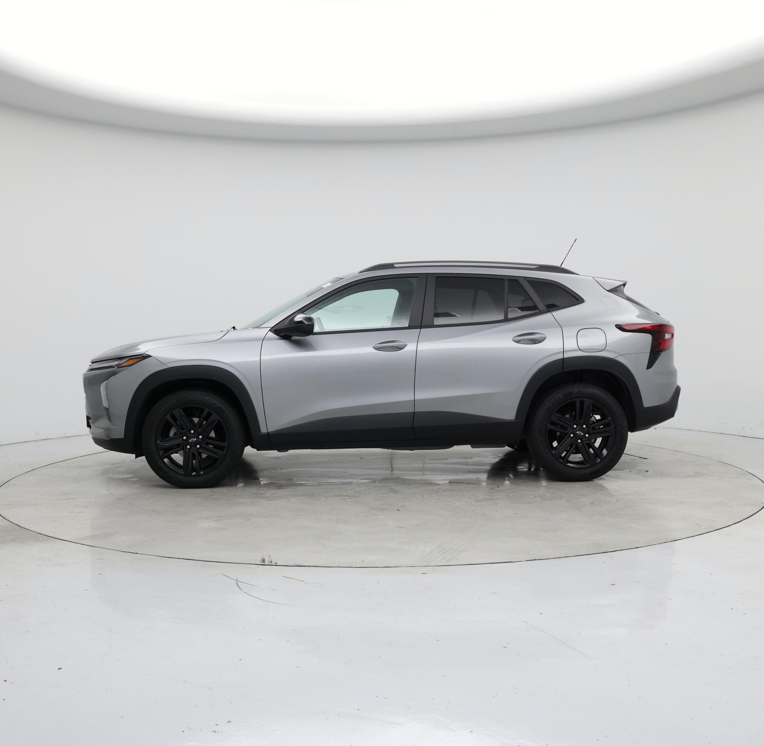 Thumbnail: 2024 Chevrolet Trax - 3