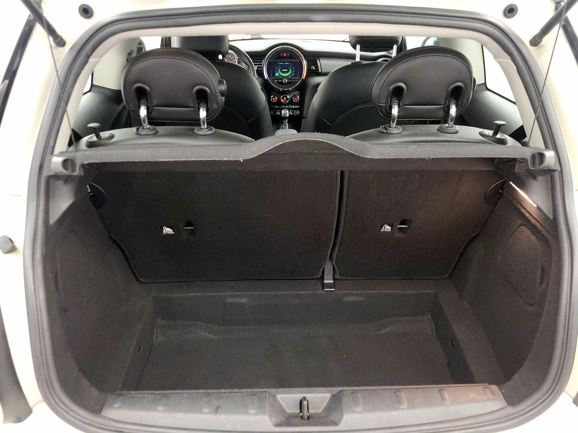 Thumbnail: 2015 MINI Cooper Hardtop - 18