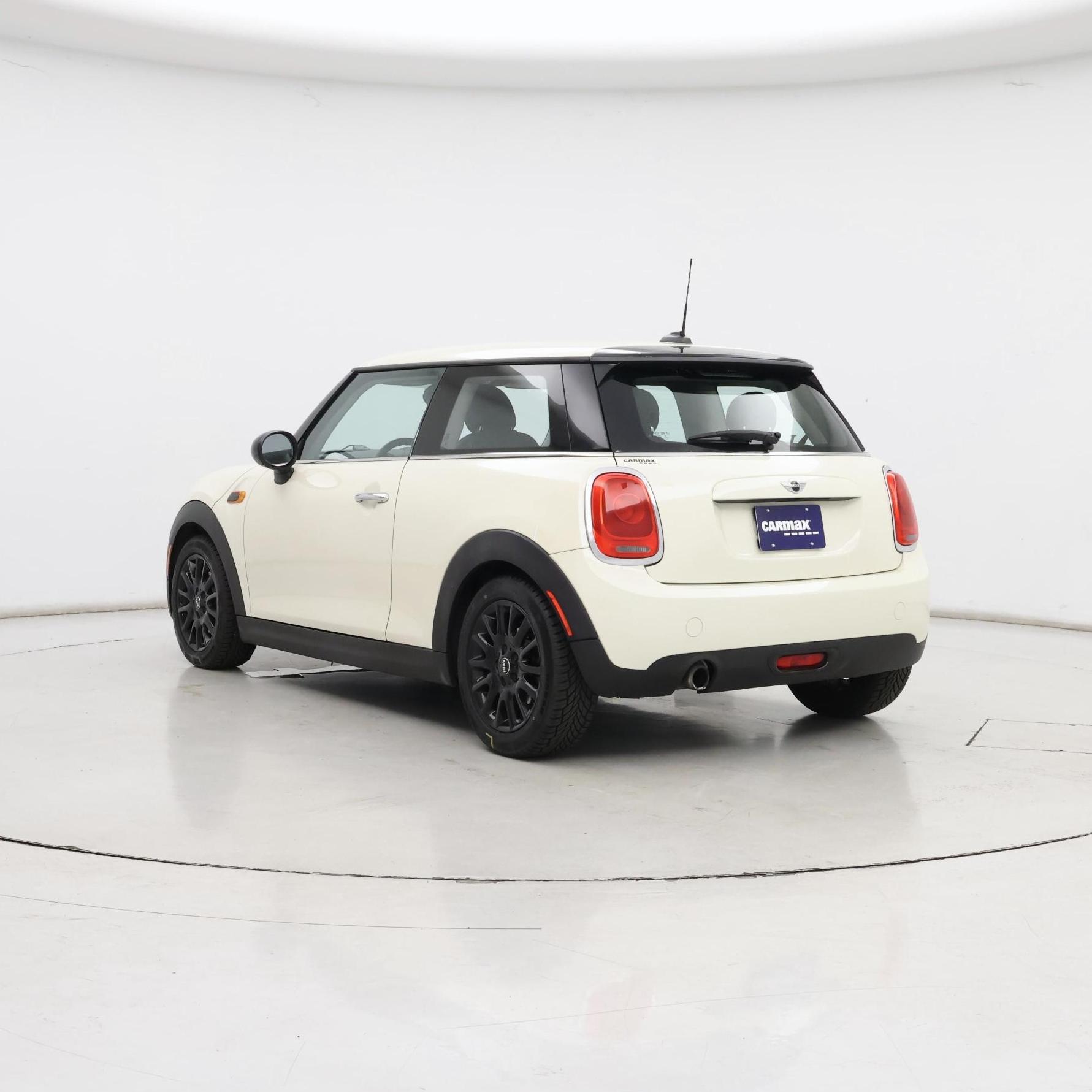 Thumbnail: 2015 MINI Cooper Hardtop - 2