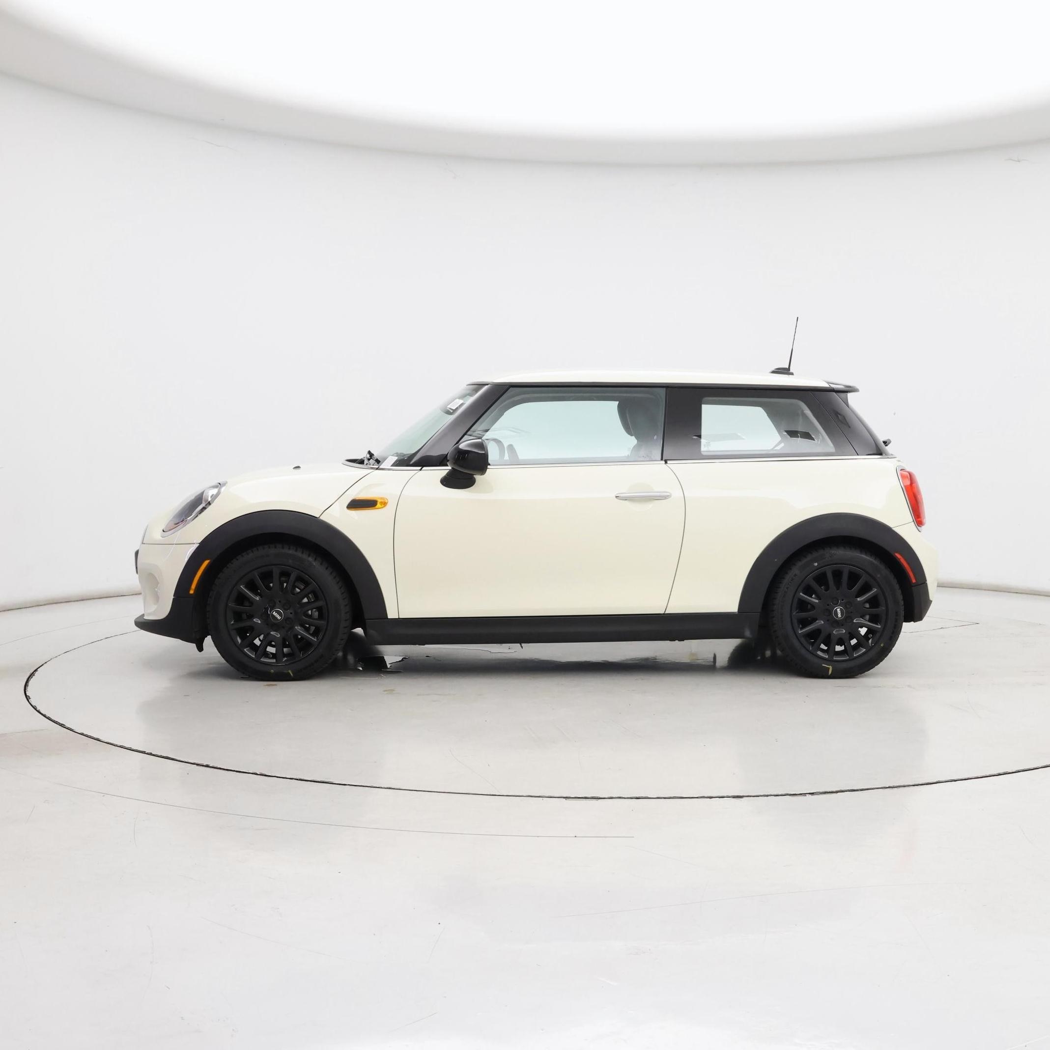Thumbnail: 2015 MINI Cooper Hardtop - 3
