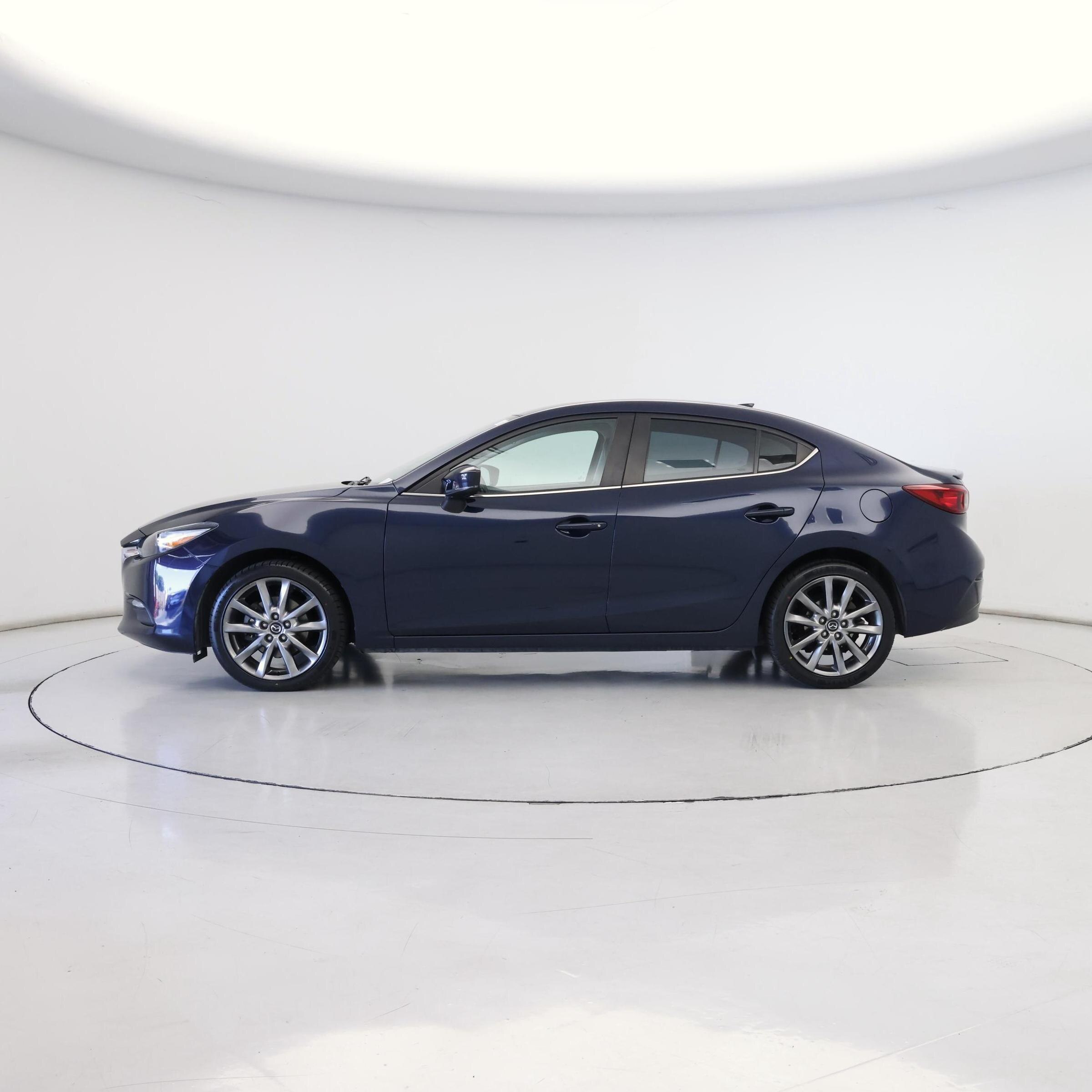 Thumbnail: 2018 Mazda Mazda3 - 3