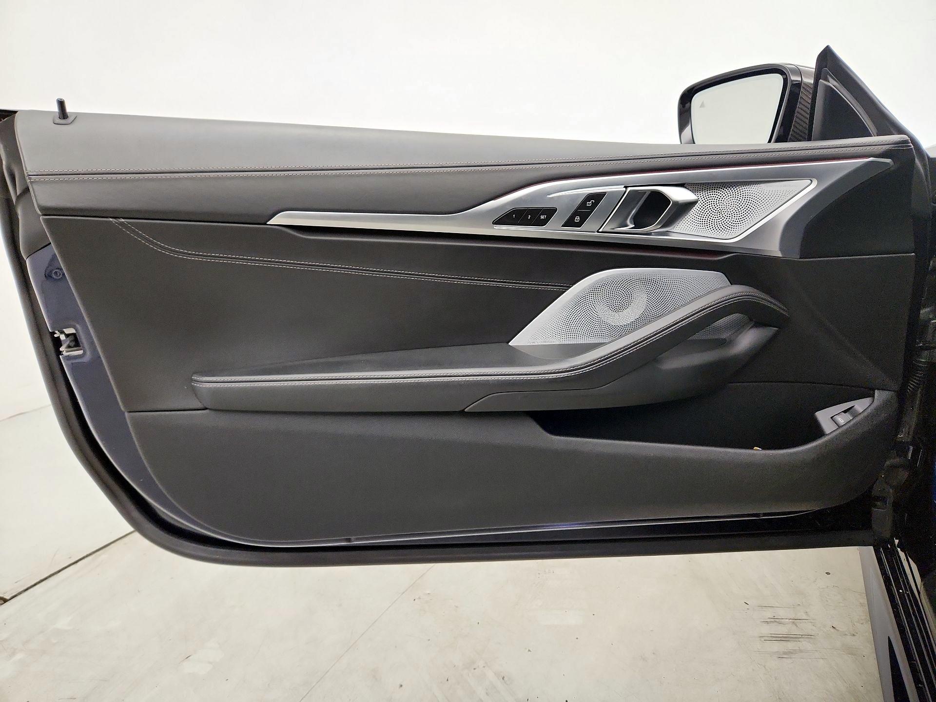 Thumbnail: 2019 BMW 8 Series - 12