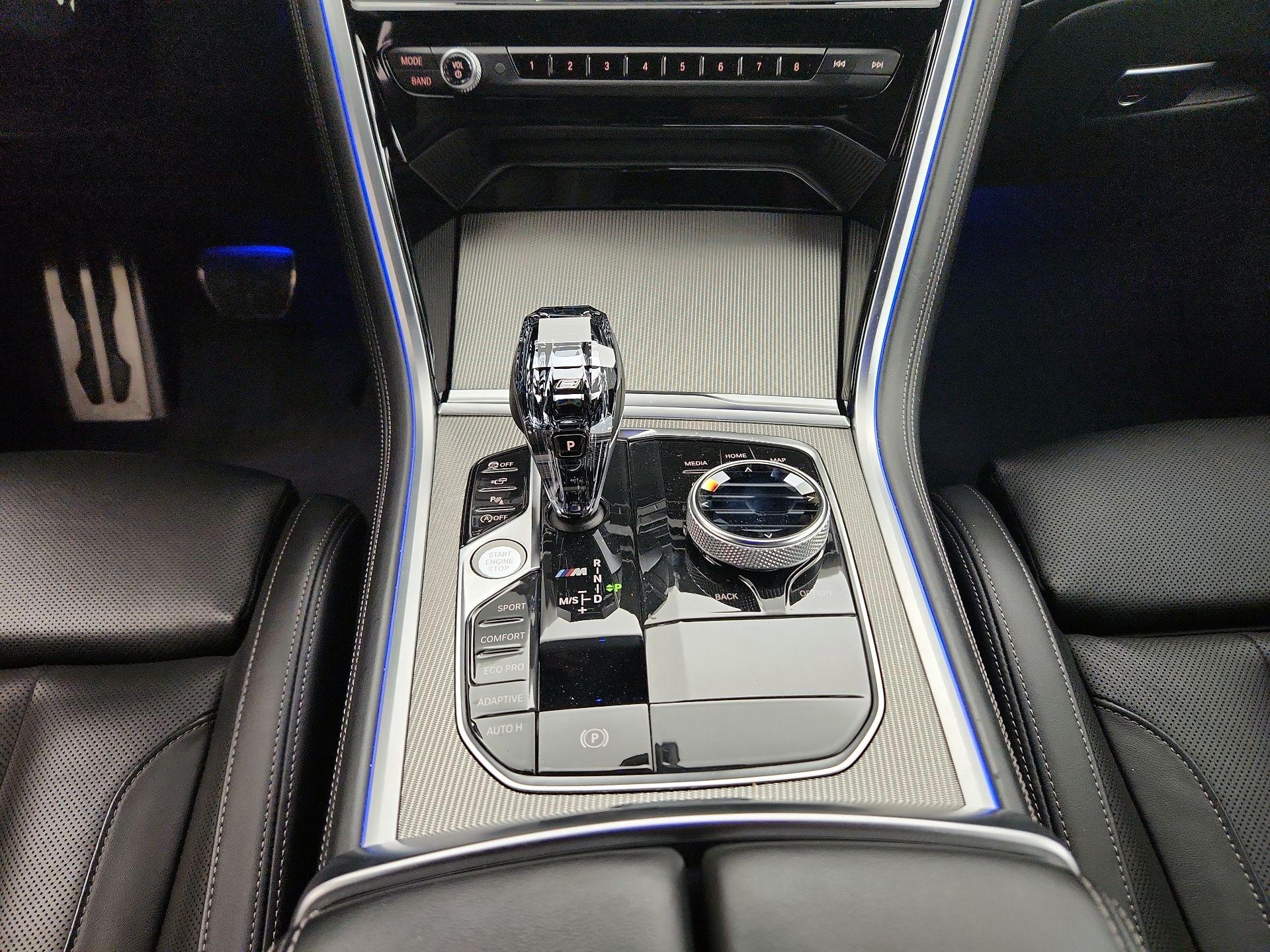 Thumbnail: 2019 BMW 8 Series - 18