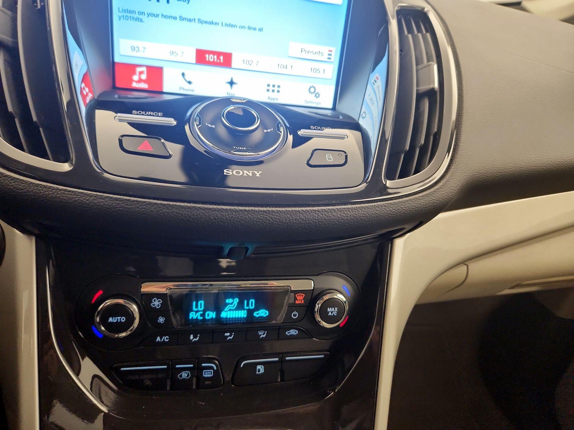 Thumbnail: 2016 Ford C-Max - 15