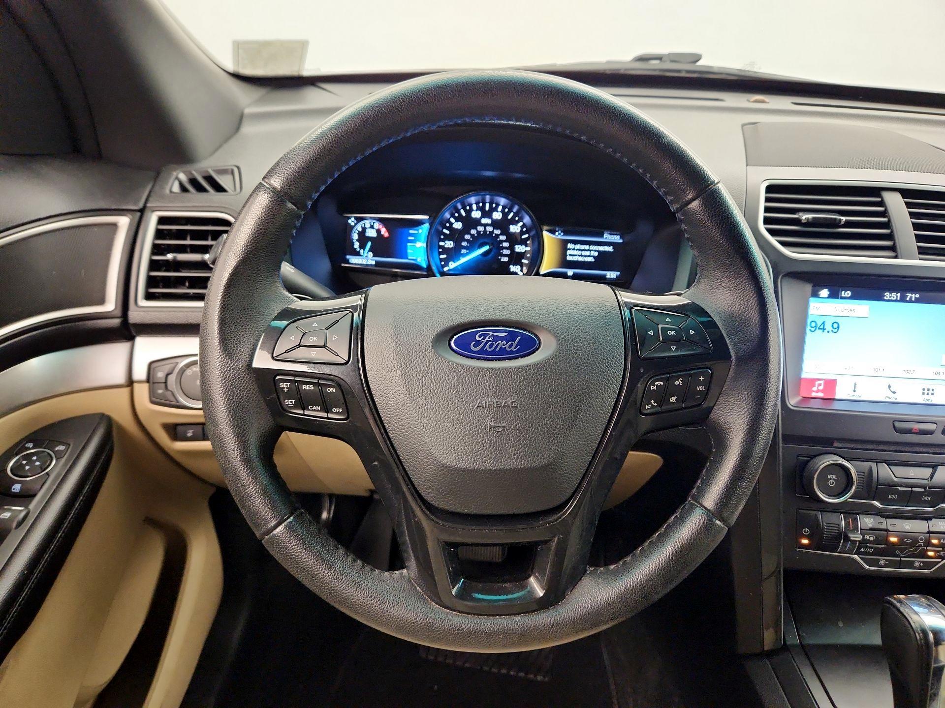 Thumbnail: 2017 Ford Explorer - 10