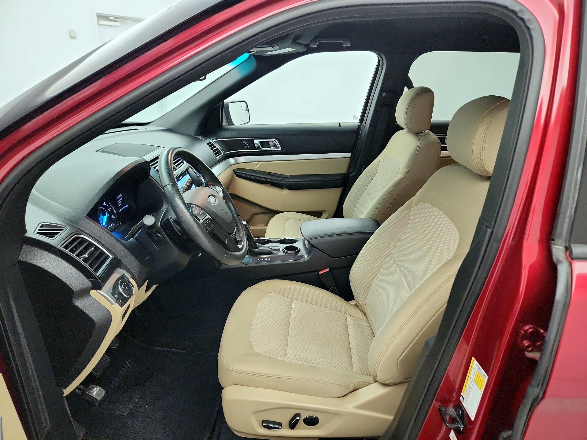 Thumbnail: 2017 Ford Explorer - 11