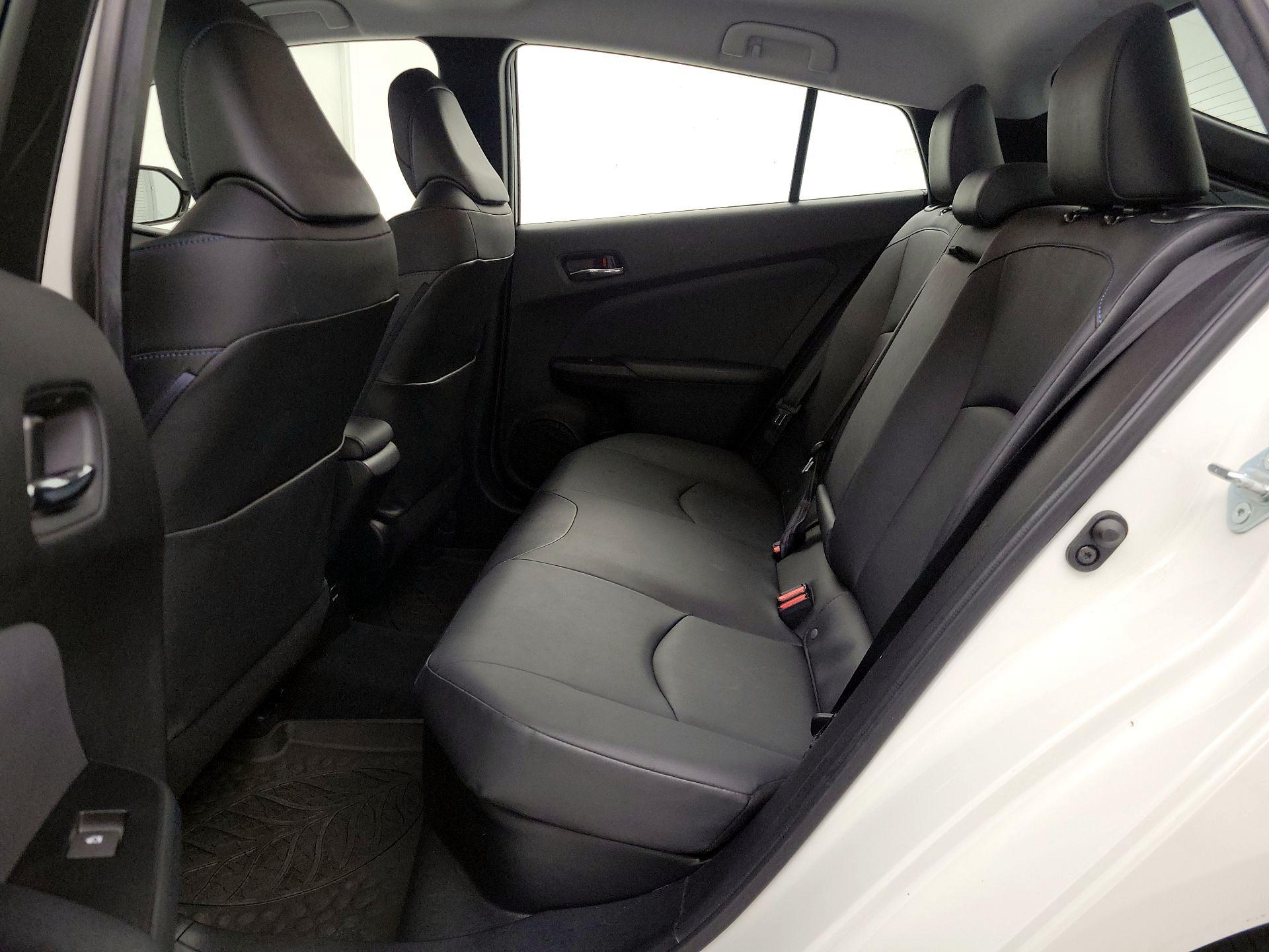 Thumbnail: 2016 Toyota Prius - 20