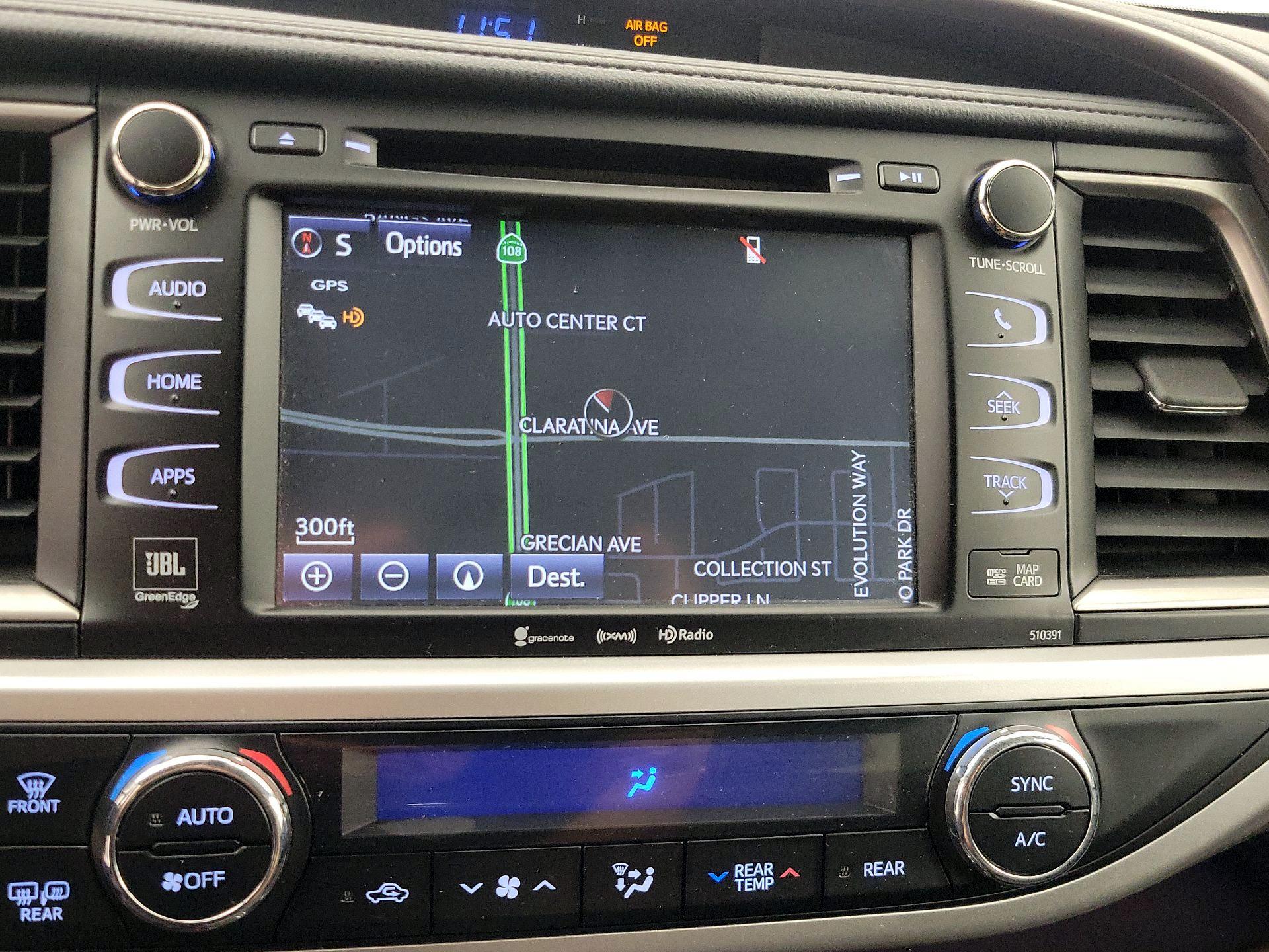 Thumbnail: 2019 Toyota Highlander - 14