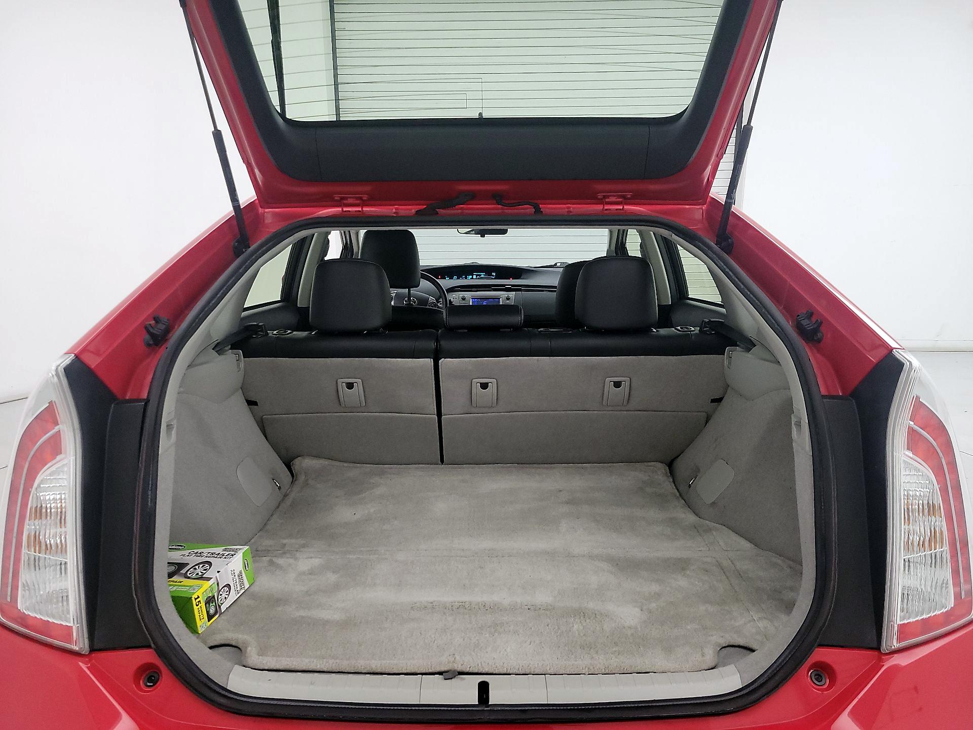 Thumbnail: 2015 Toyota Prius - 19