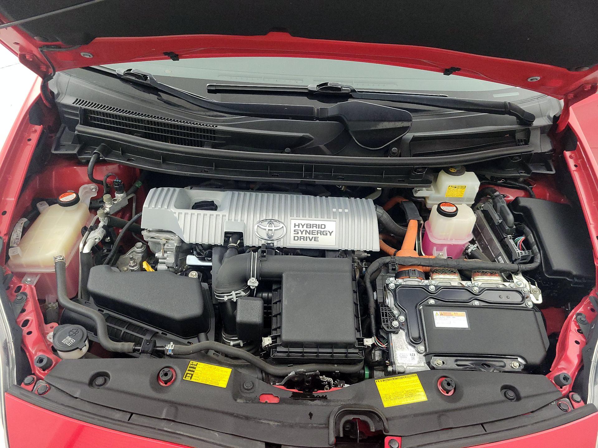 Thumbnail: 2015 Toyota Prius - 20