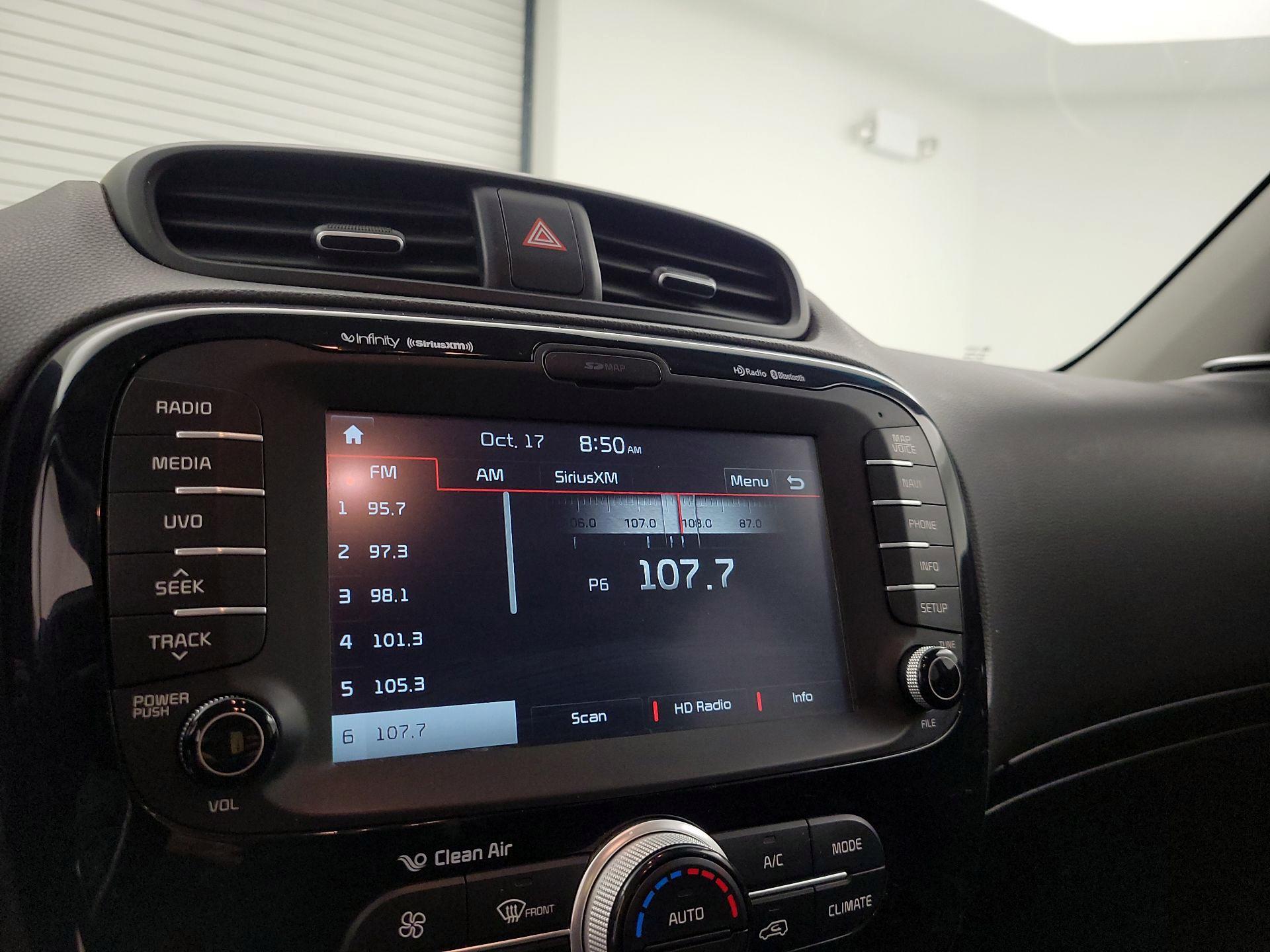 Thumbnail: 2016 Kia Soul - 16