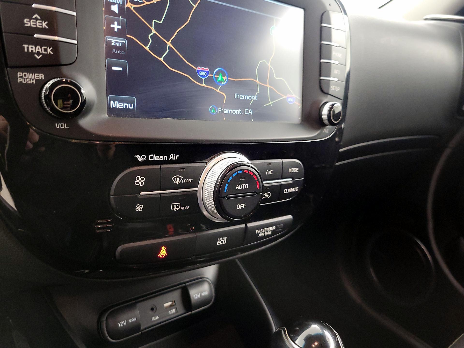 Thumbnail: 2016 Kia Soul - 17