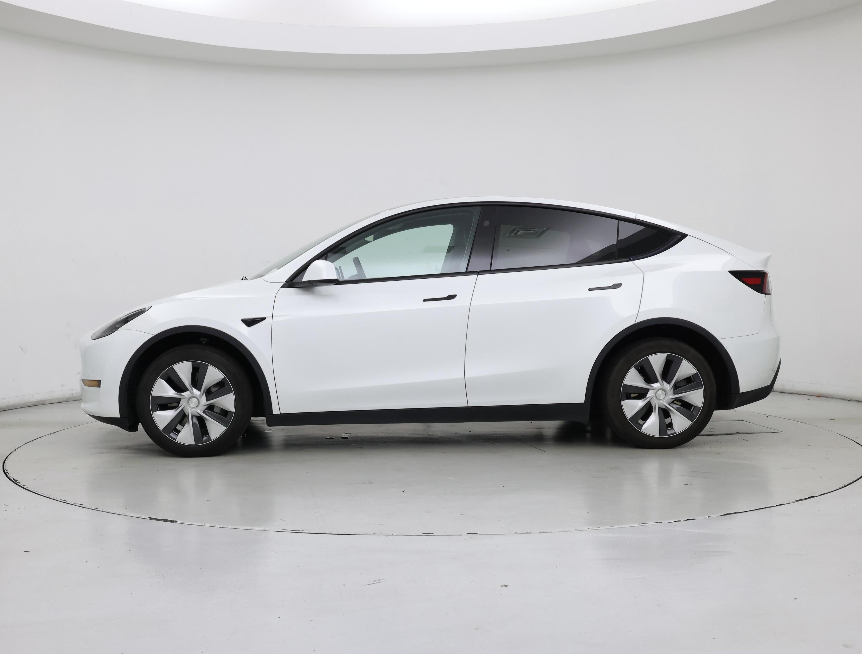 Thumbnail: 2023 Tesla Model Y - 3