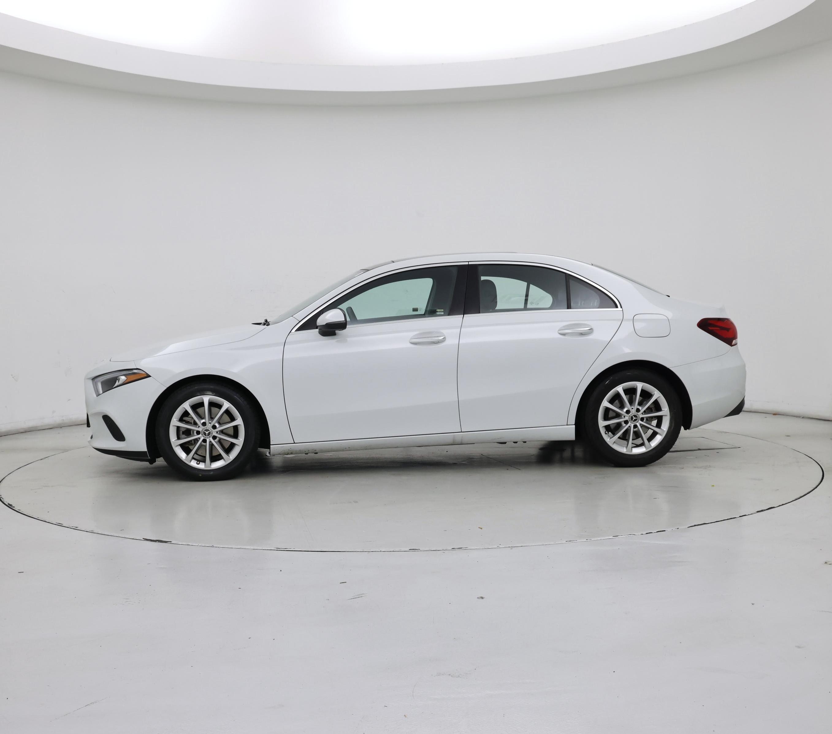 Thumbnail: 2020 Mercedes-Benz A-Class - 3