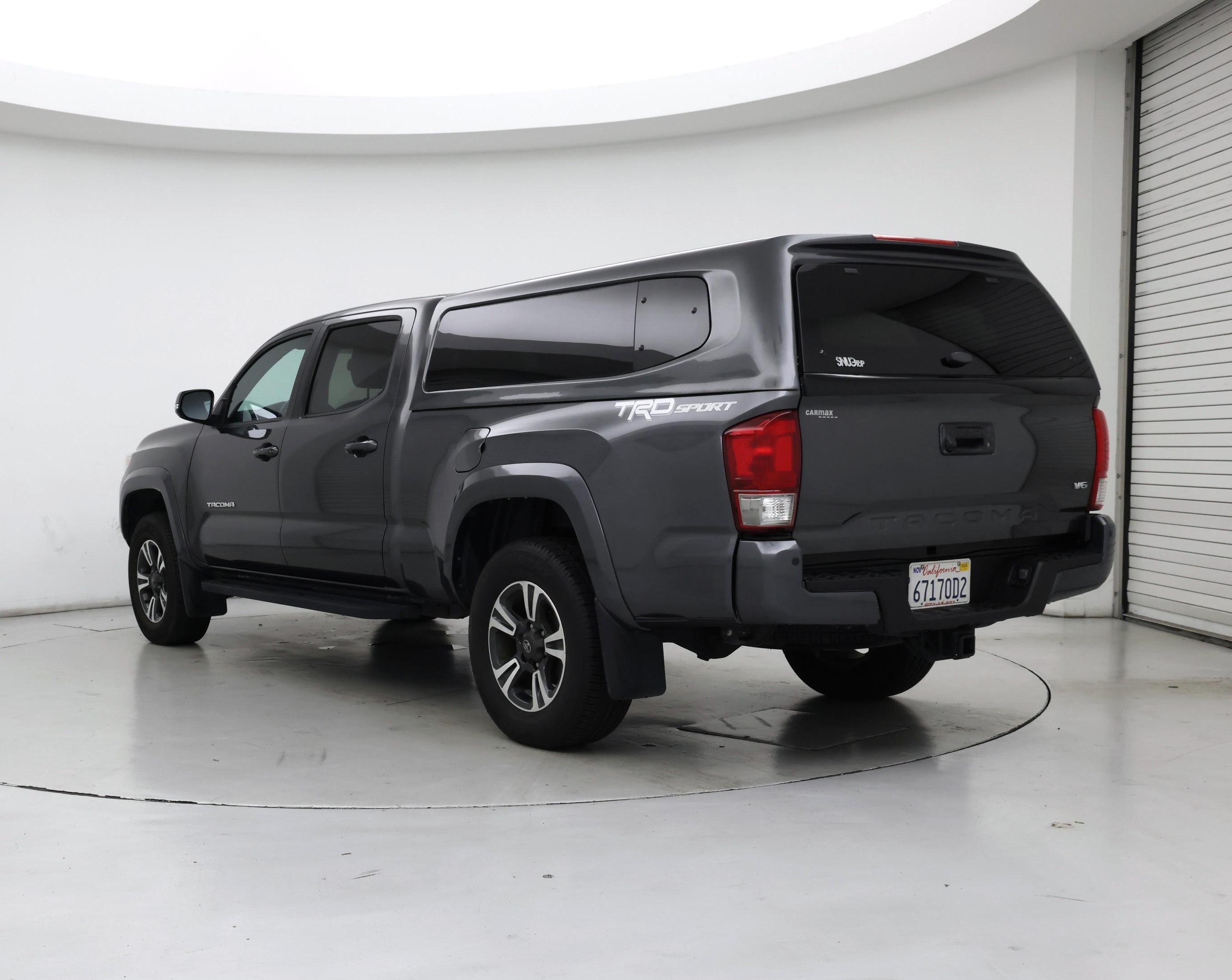 Thumbnail: 2017 Toyota Tacoma - 2