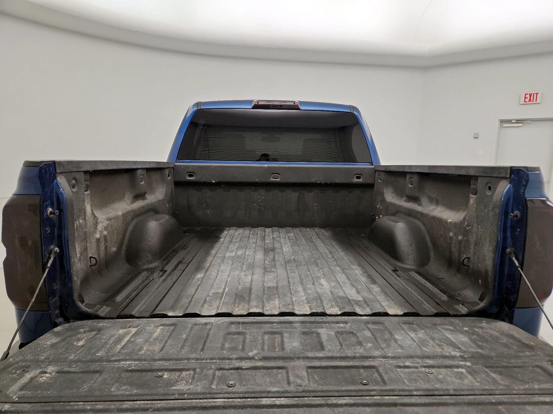 Thumbnail: 2018 Chevrolet Silverado 1500 - 20