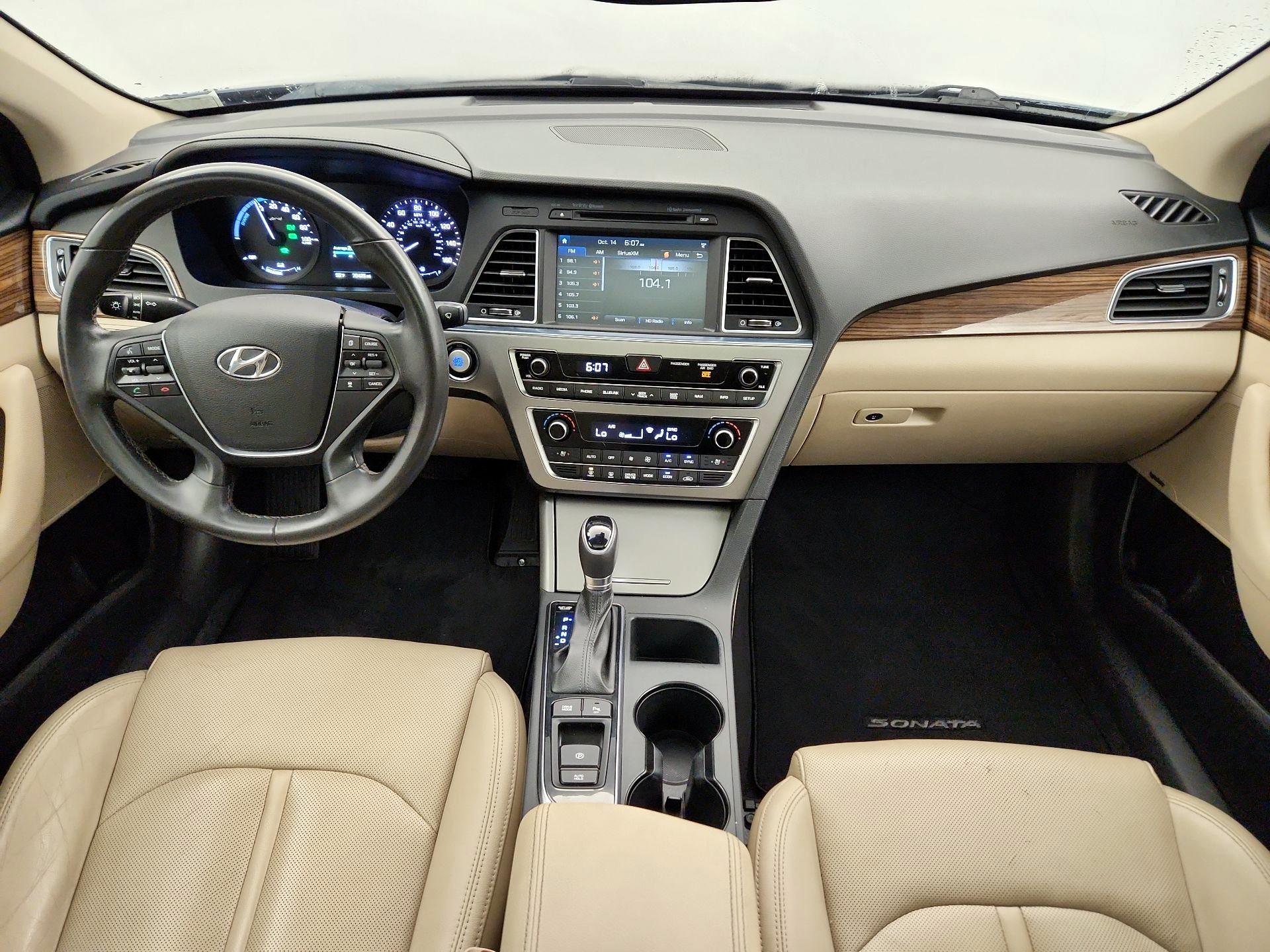 Thumbnail: 2017 Hyundai Sonata - 9