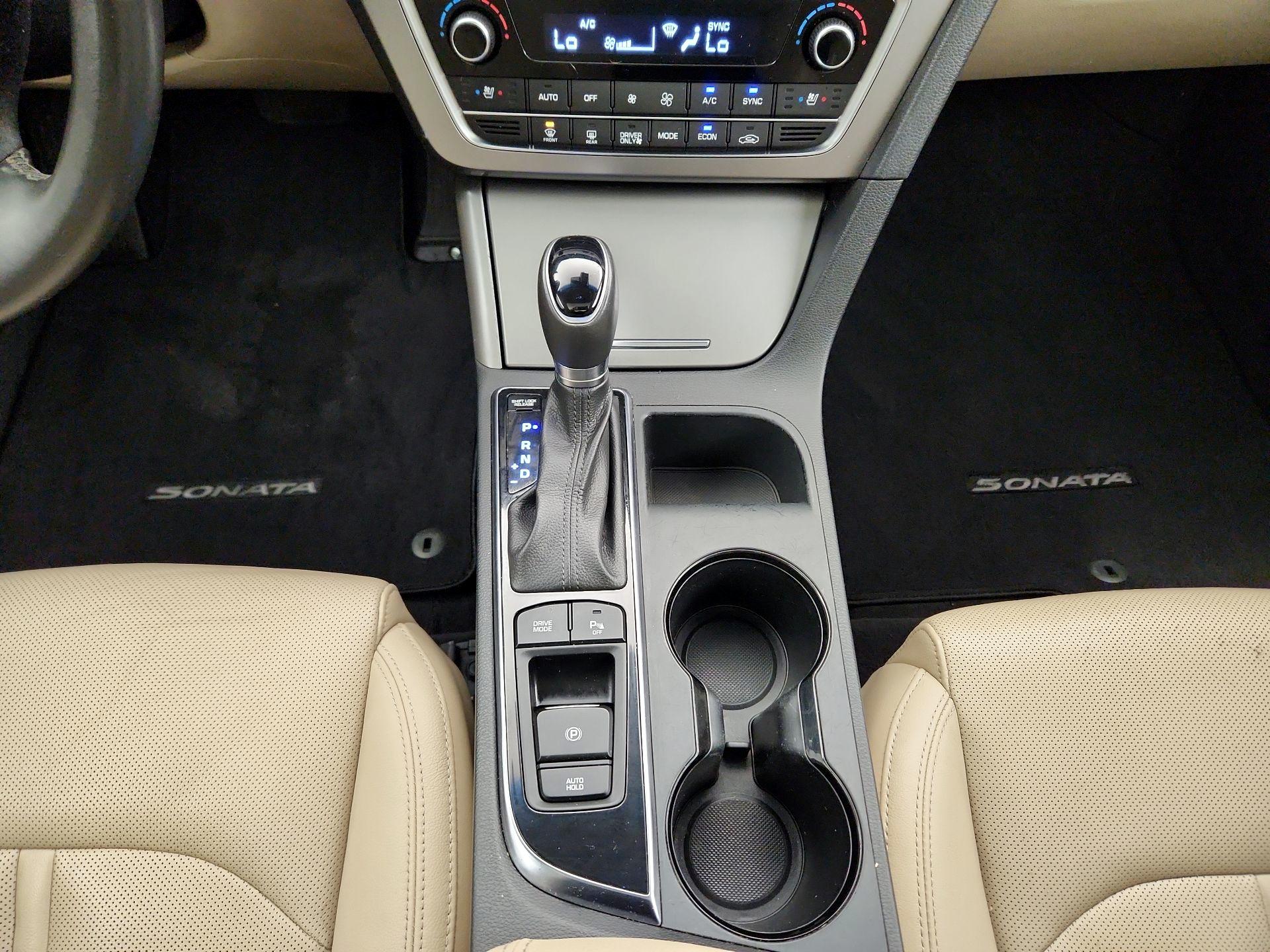 Thumbnail: 2017 Hyundai Sonata - 18