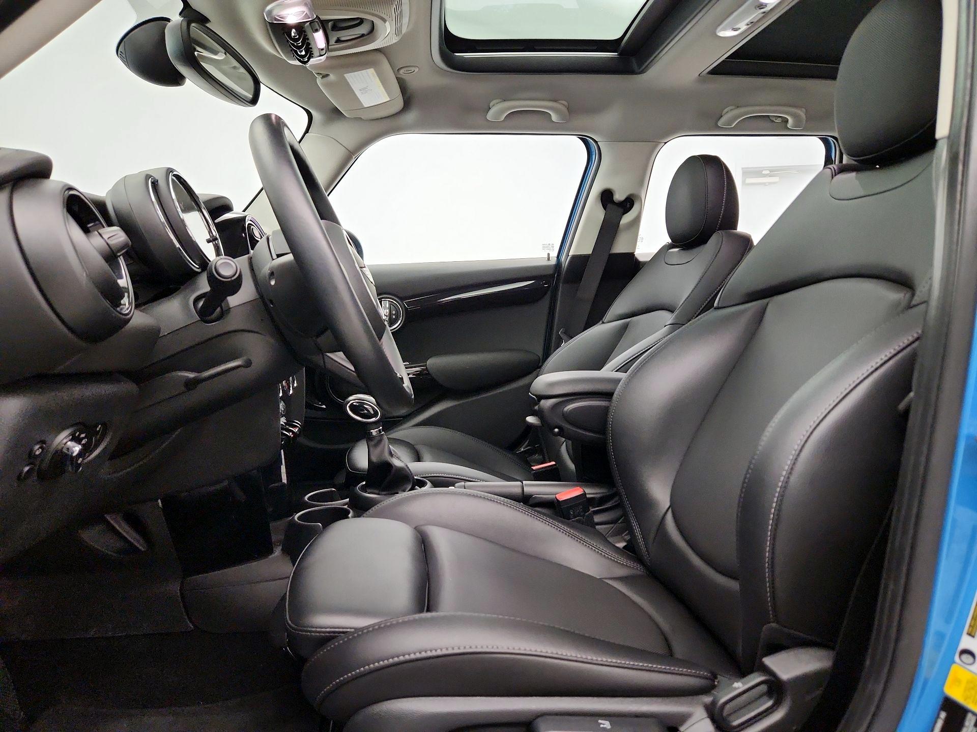 Thumbnail: 2018 MINI Cooper Hardtop - 11