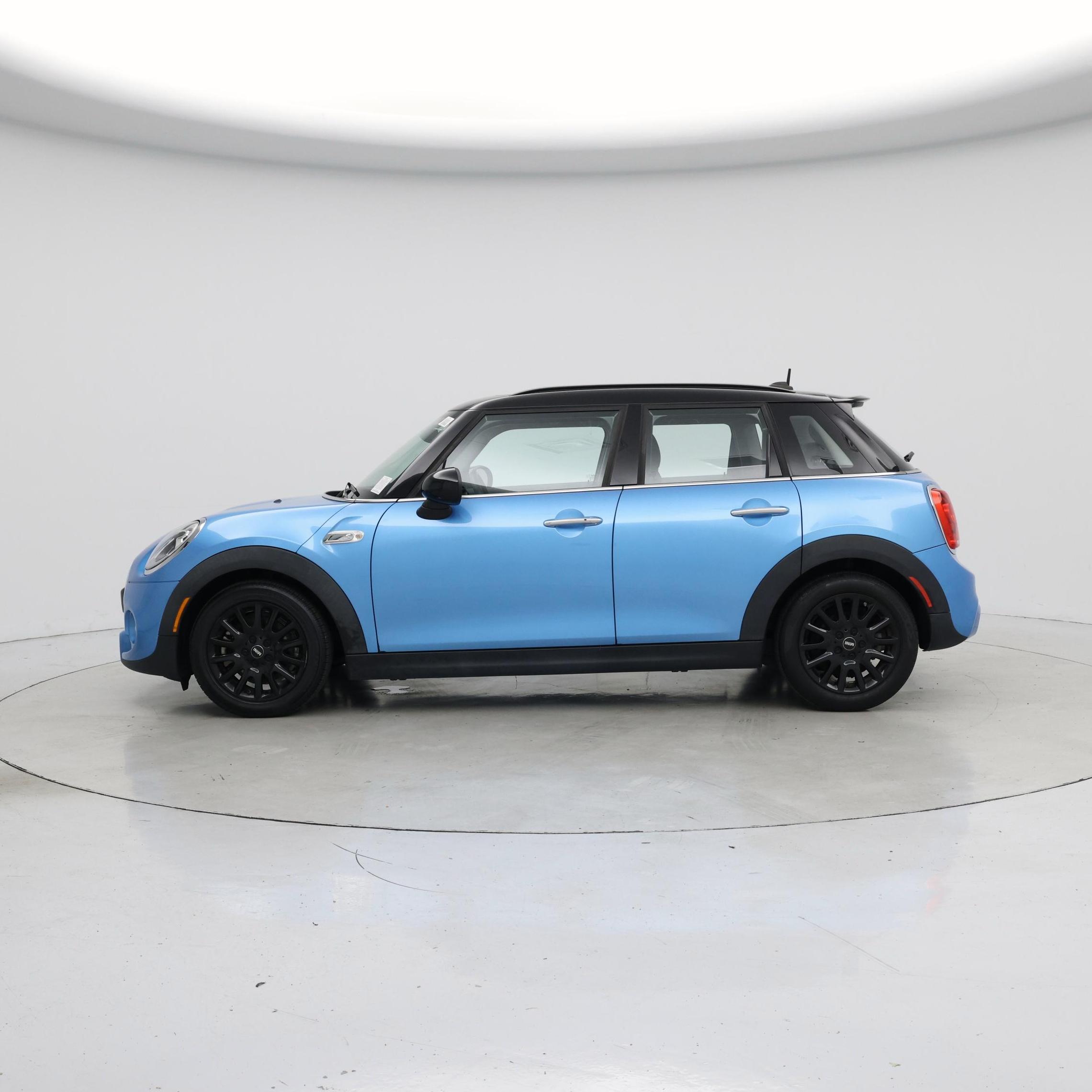 Thumbnail: 2018 MINI Cooper Hardtop - 3