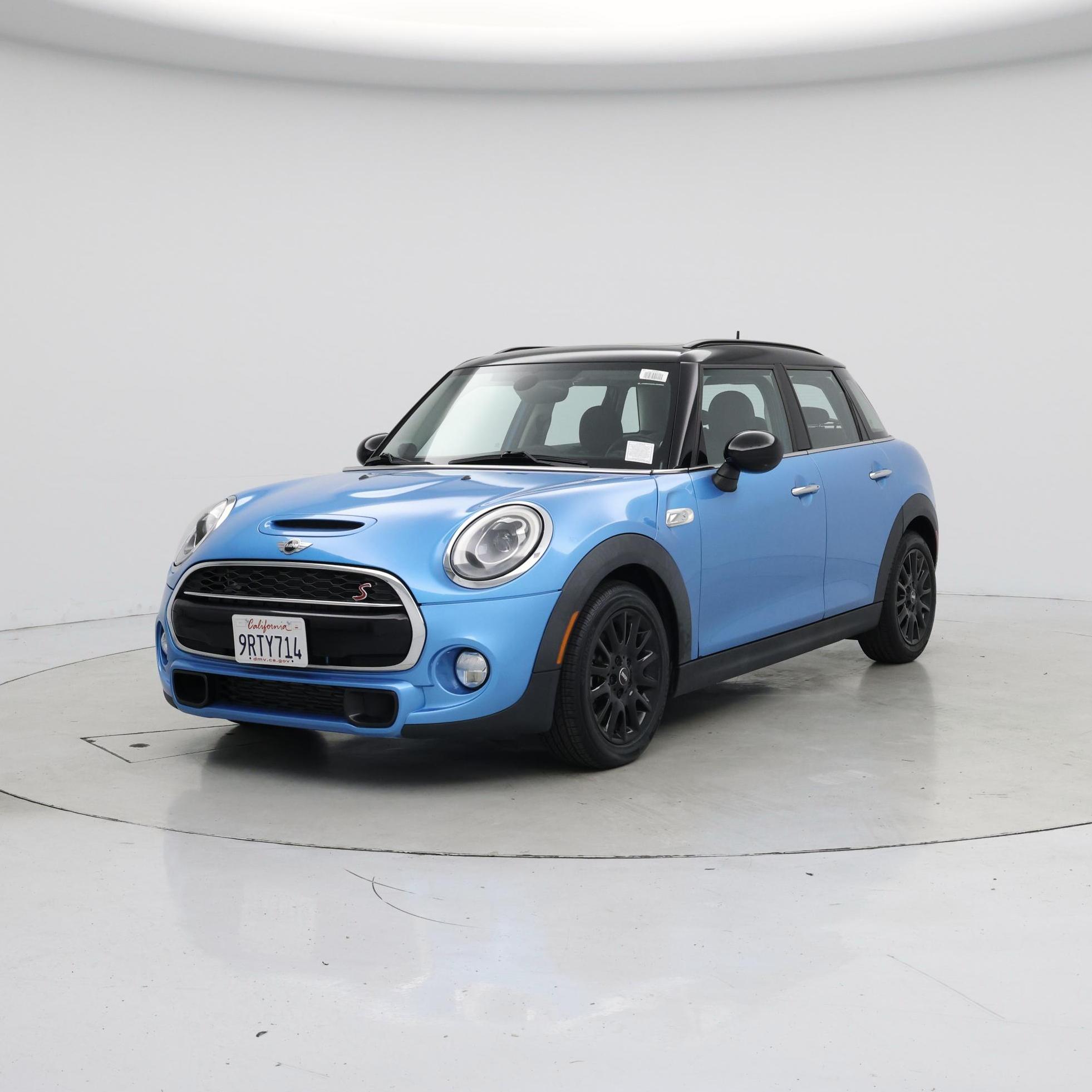 Thumbnail: 2018 MINI Cooper Hardtop - 4