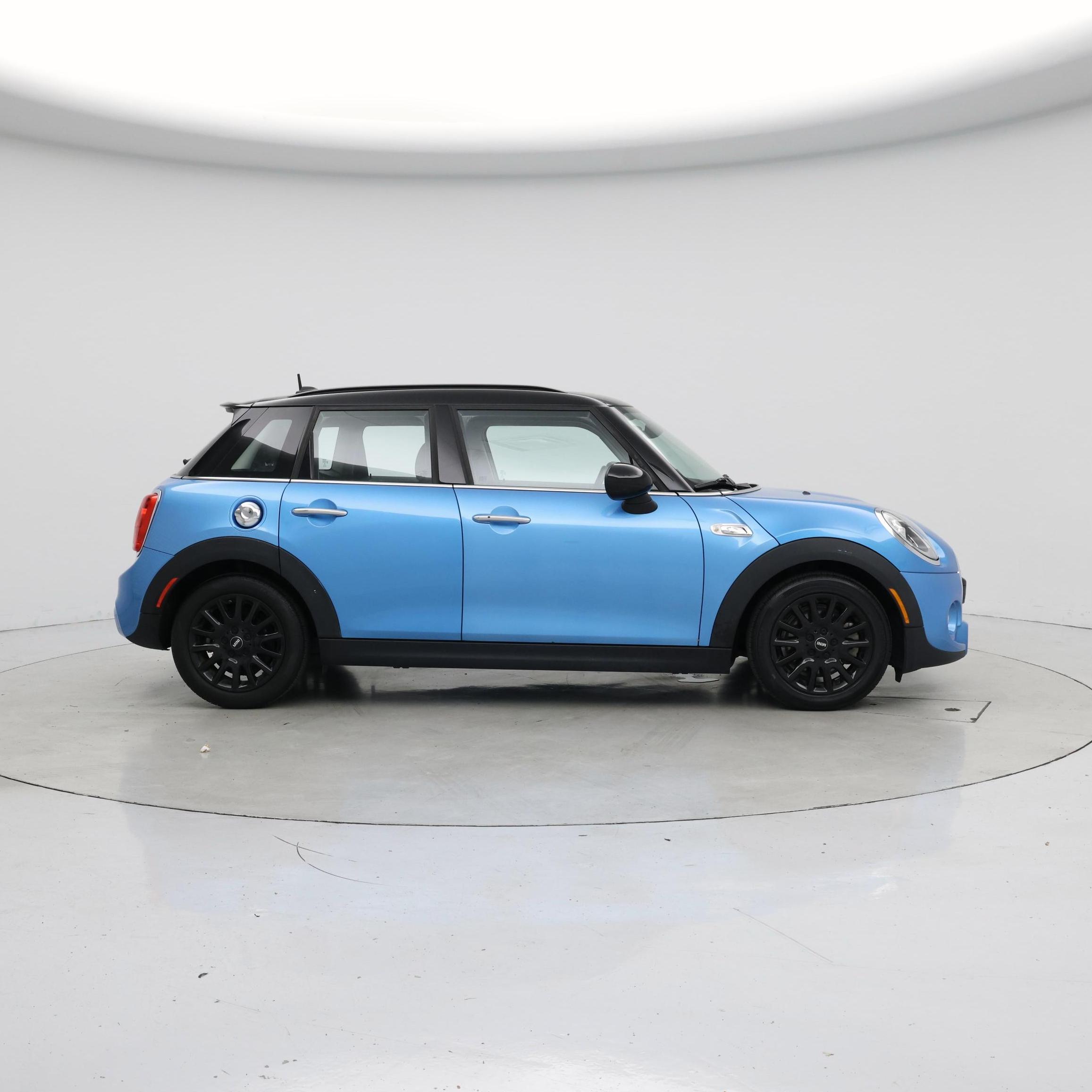 Thumbnail: 2018 MINI Cooper Hardtop - 7