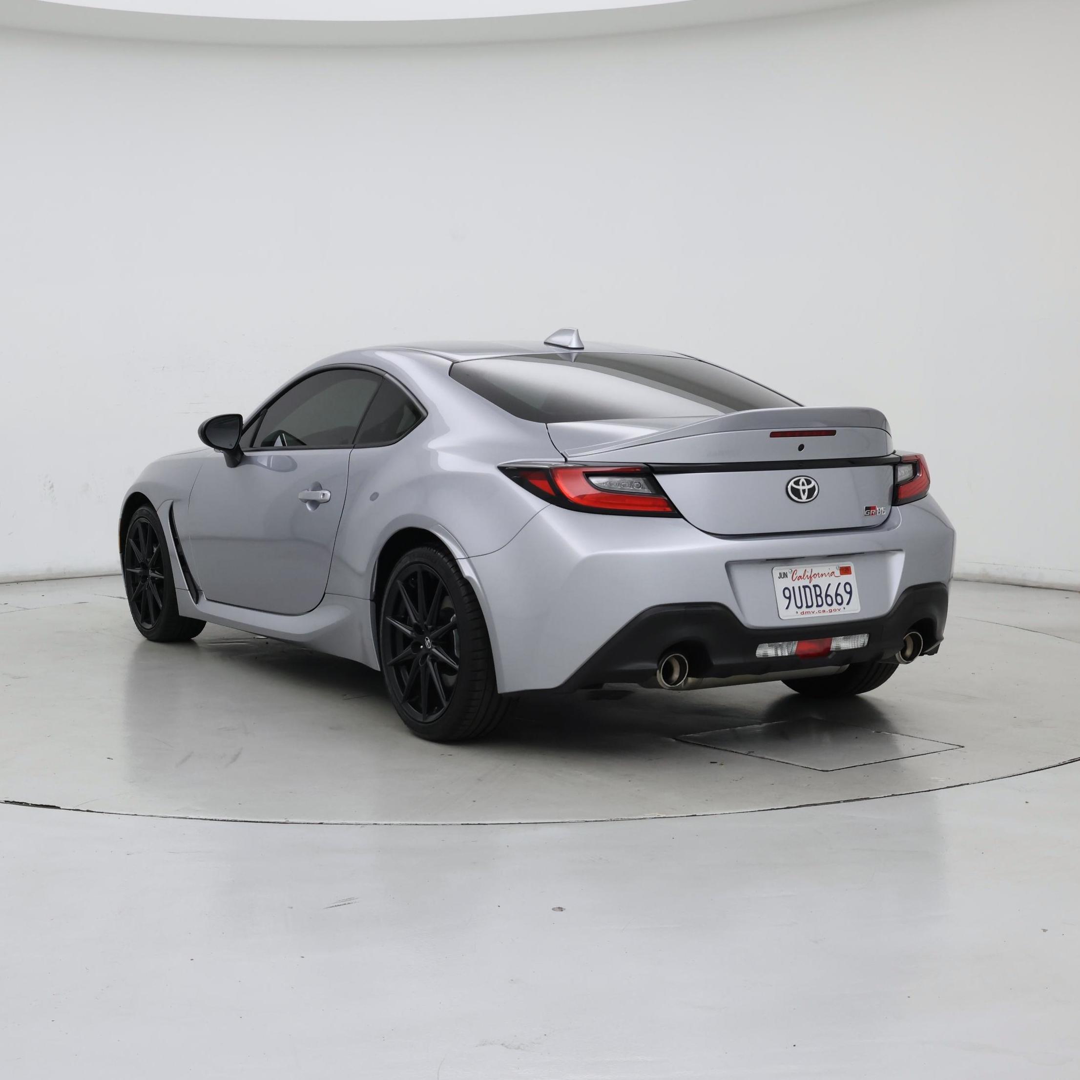 Thumbnail: 2025 Toyota GR86 - 2