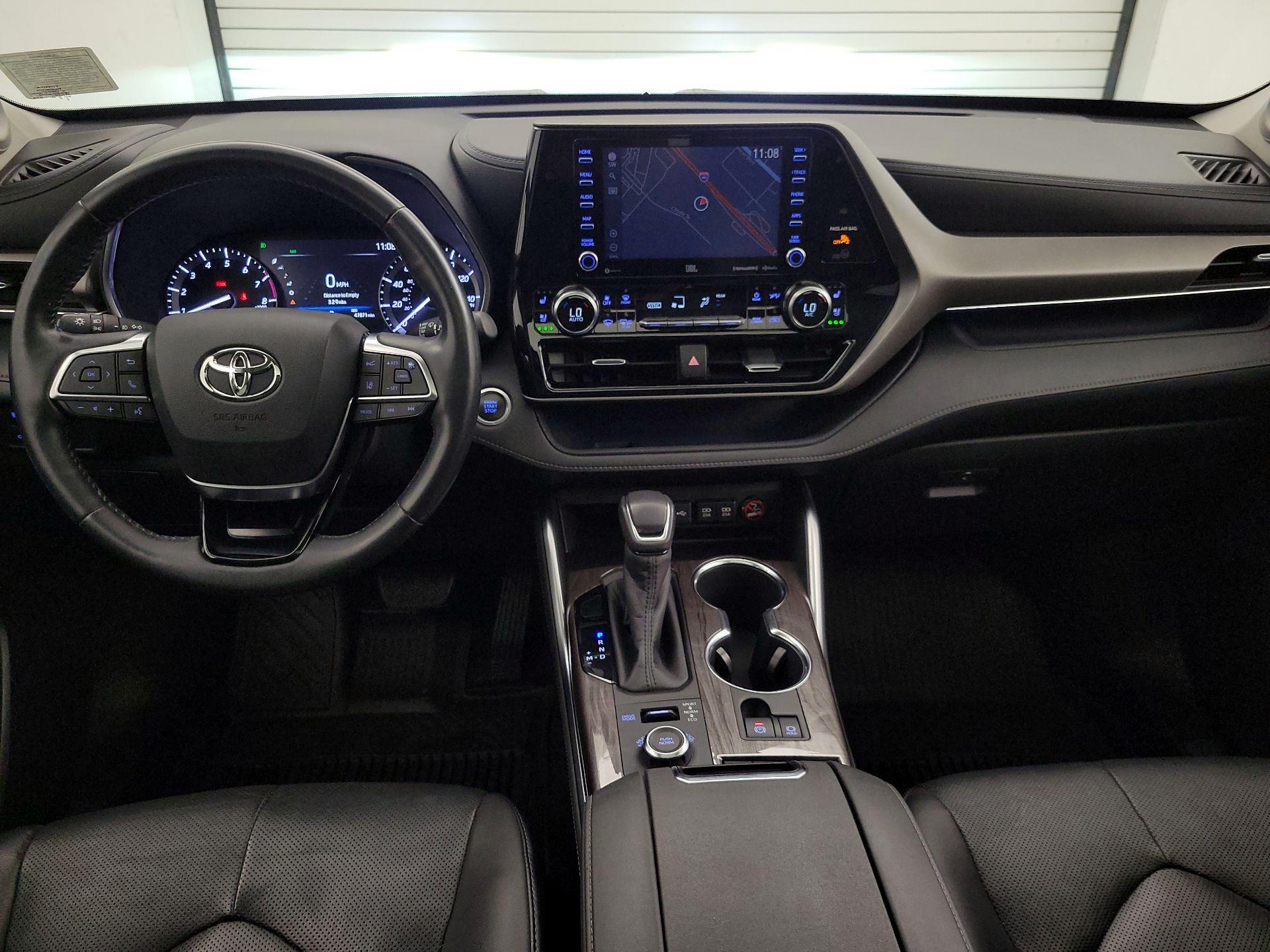 Thumbnail: 2020 Toyota Highlander - 9