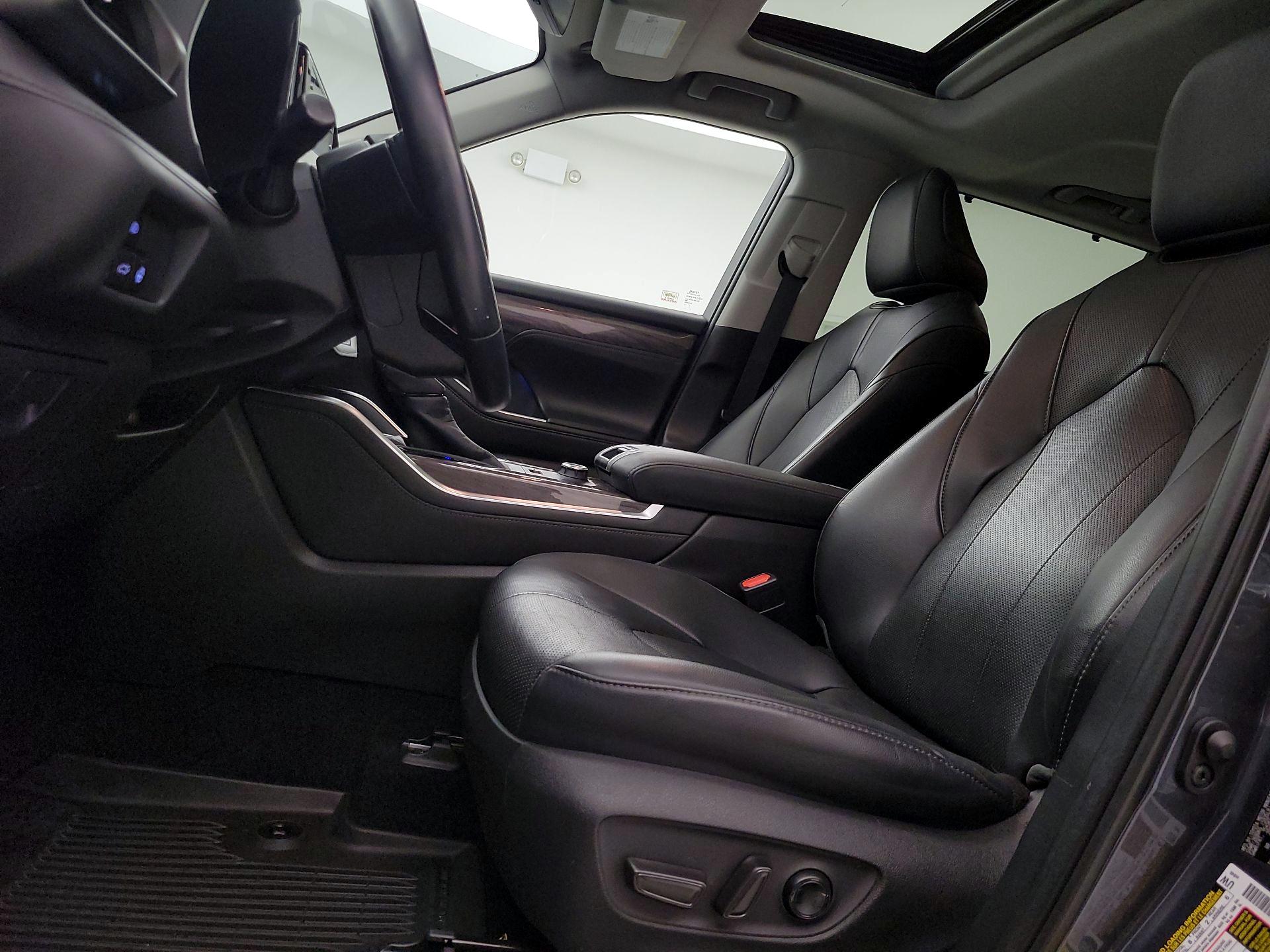 Thumbnail: 2020 Toyota Highlander - 11