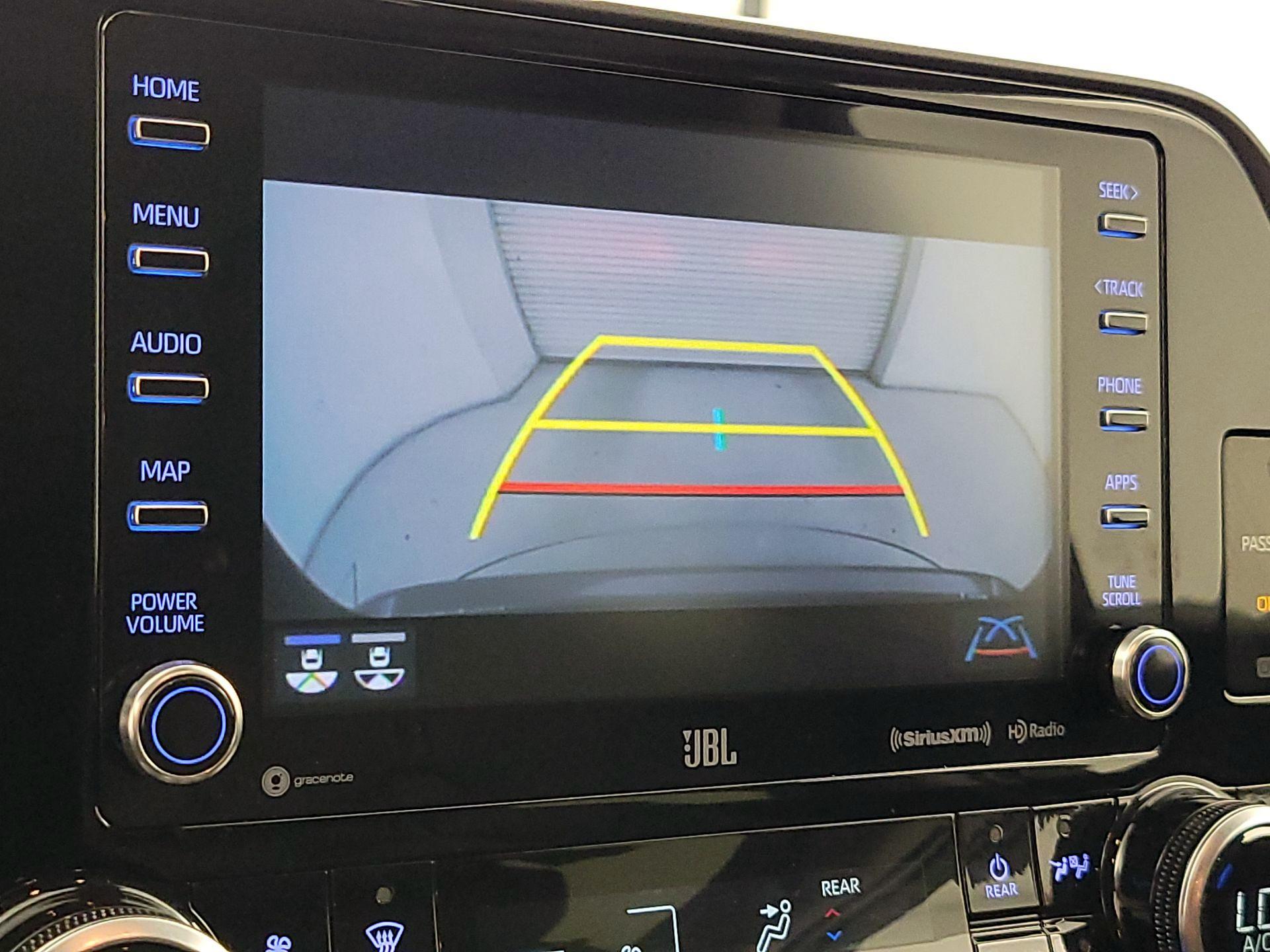 Thumbnail: 2020 Toyota Highlander - 15