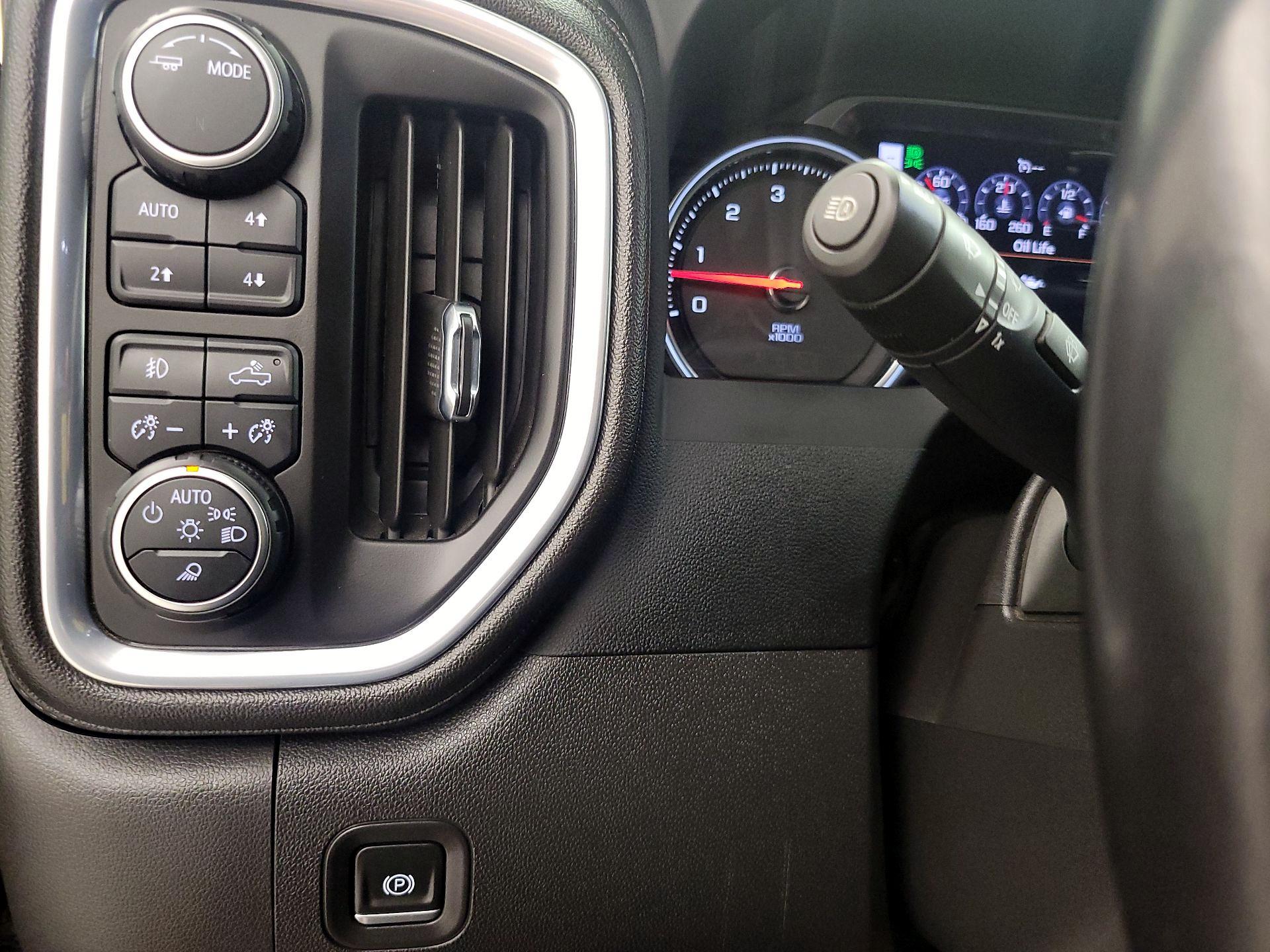 Thumbnail: 2022 Chevrolet Silverado 1500 - 13