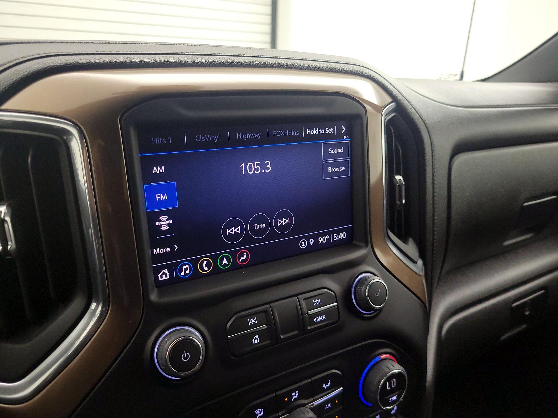 Thumbnail: 2022 Chevrolet Silverado 1500 - 16