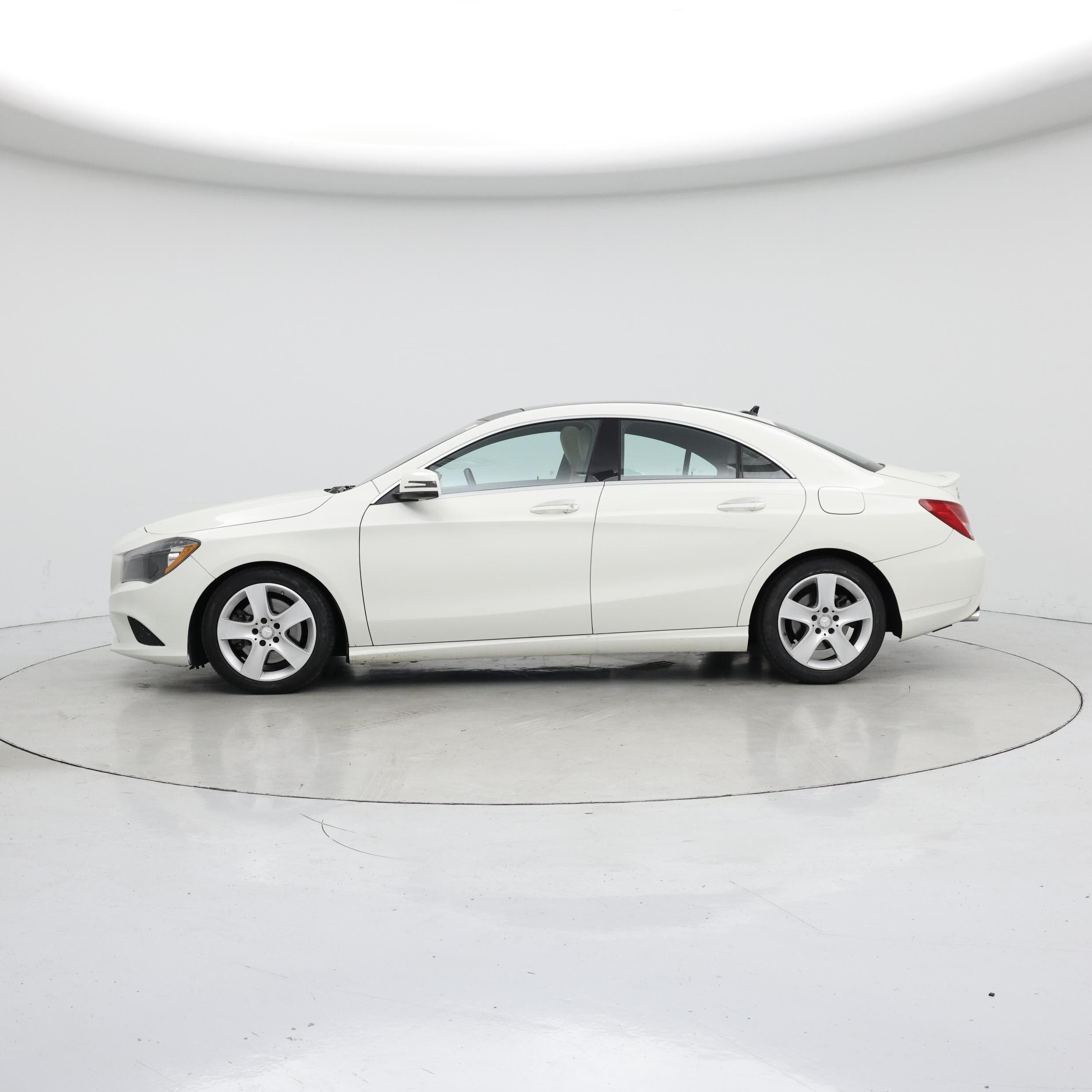 Thumbnail: 2015 Mercedes-Benz CLA - 3