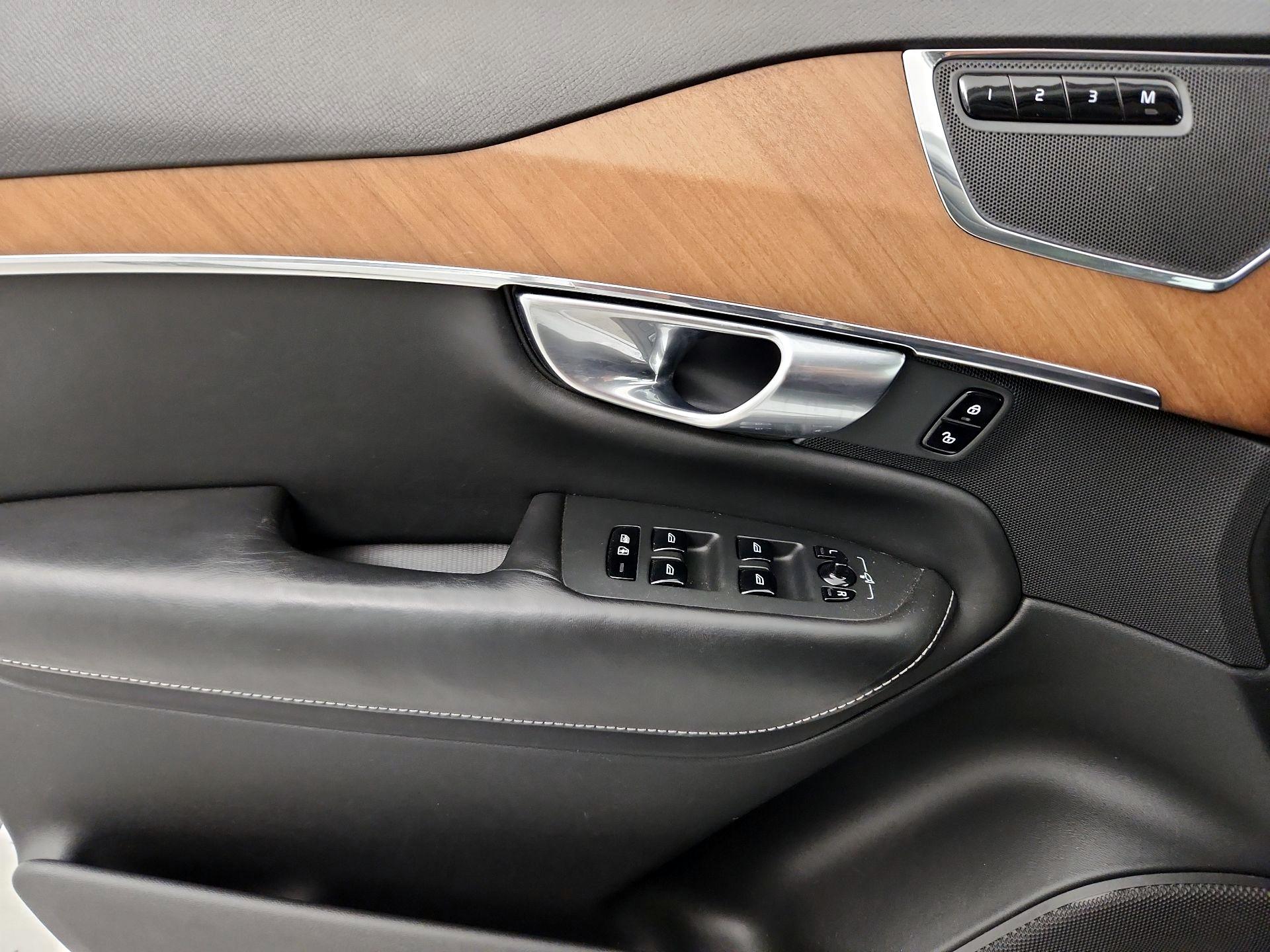 Thumbnail: 2018 Volvo XC90 - 12