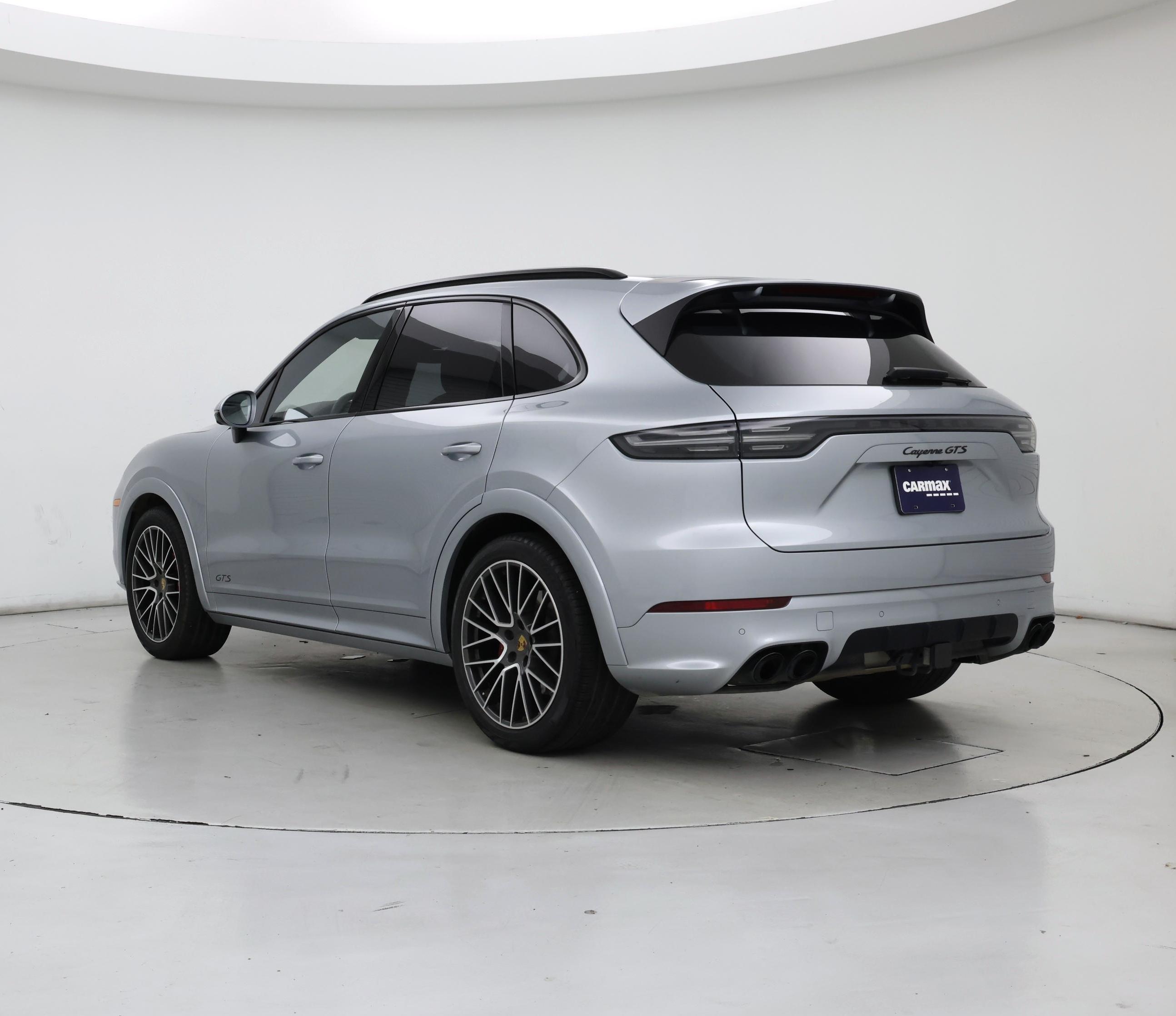 Thumbnail: 2021 Porsche Cayenne - 2