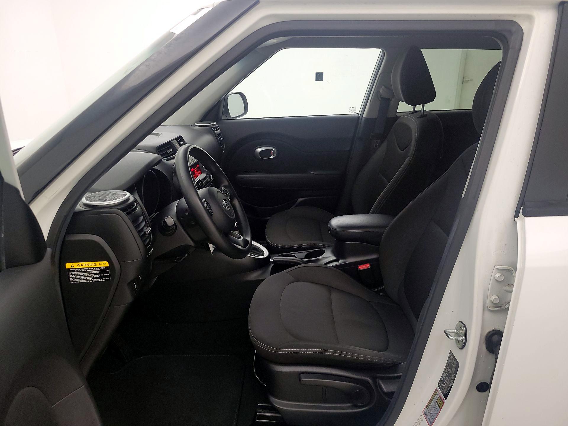 Thumbnail: 2016 Kia Soul - 11