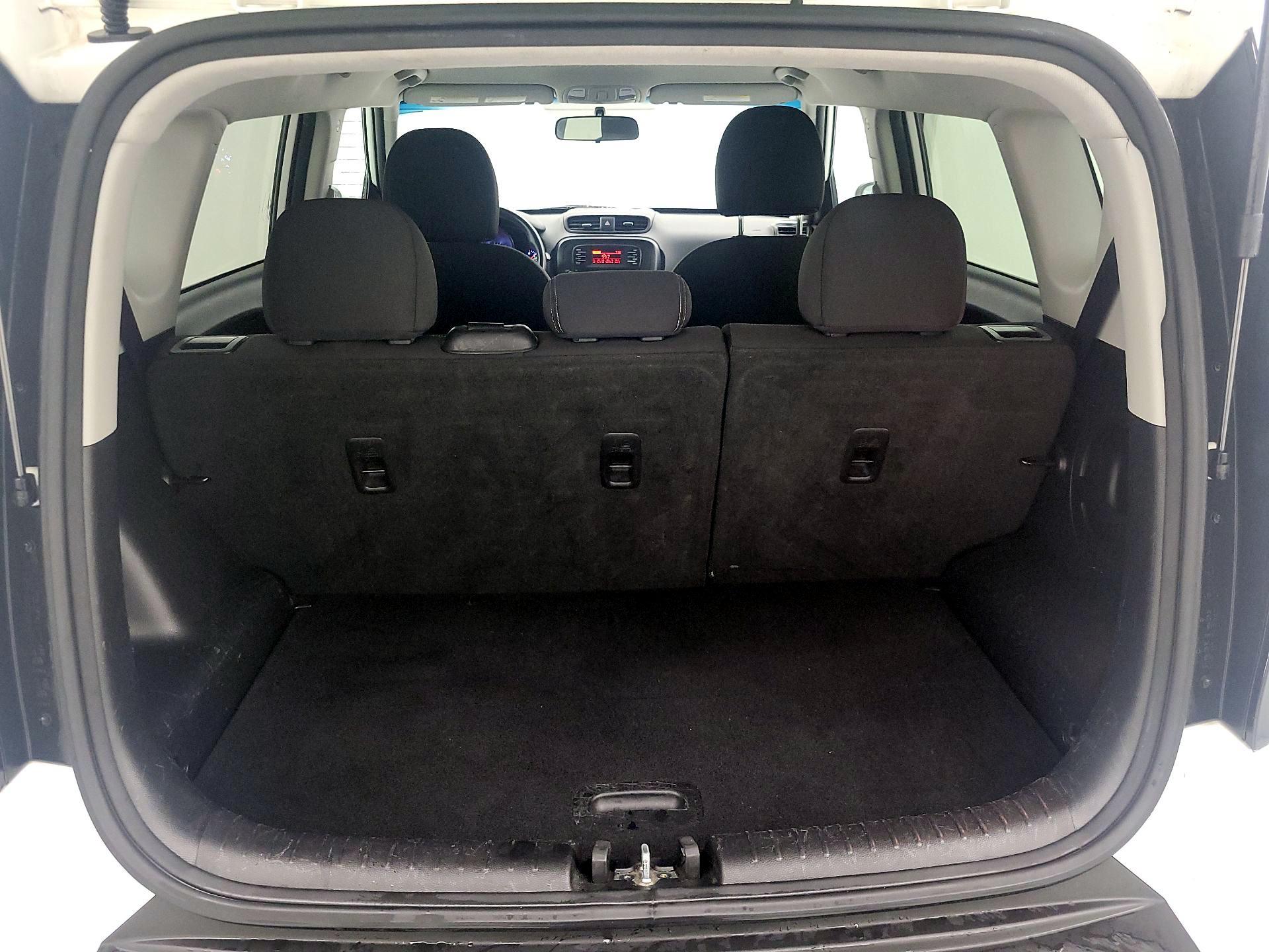 Thumbnail: 2016 Kia Soul - 17