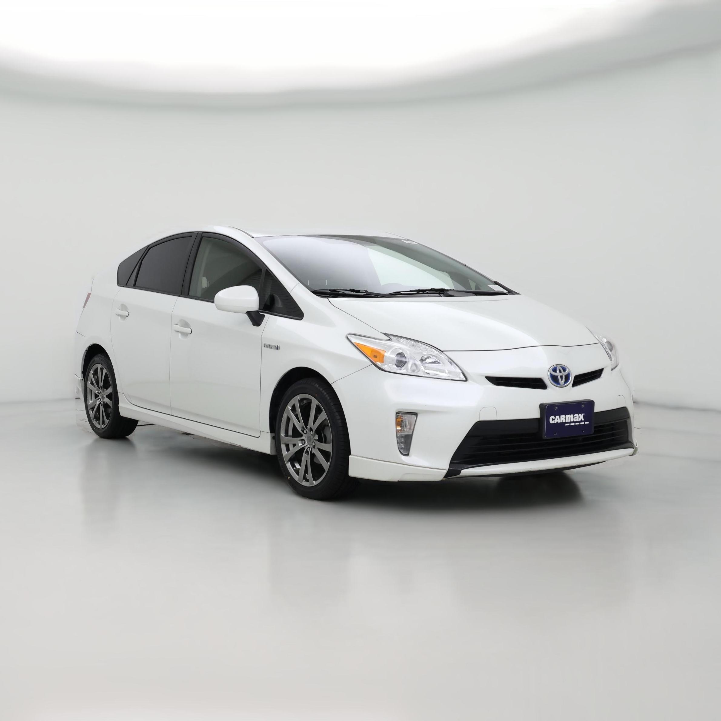 Thumbnail: 2015 Toyota Prius - 1