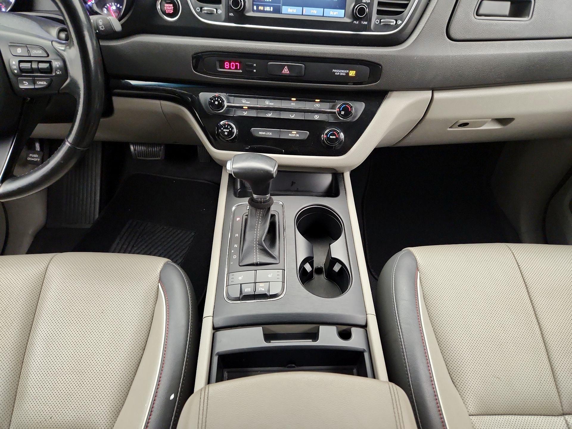 Thumbnail: 2017 Kia Sedona - 17