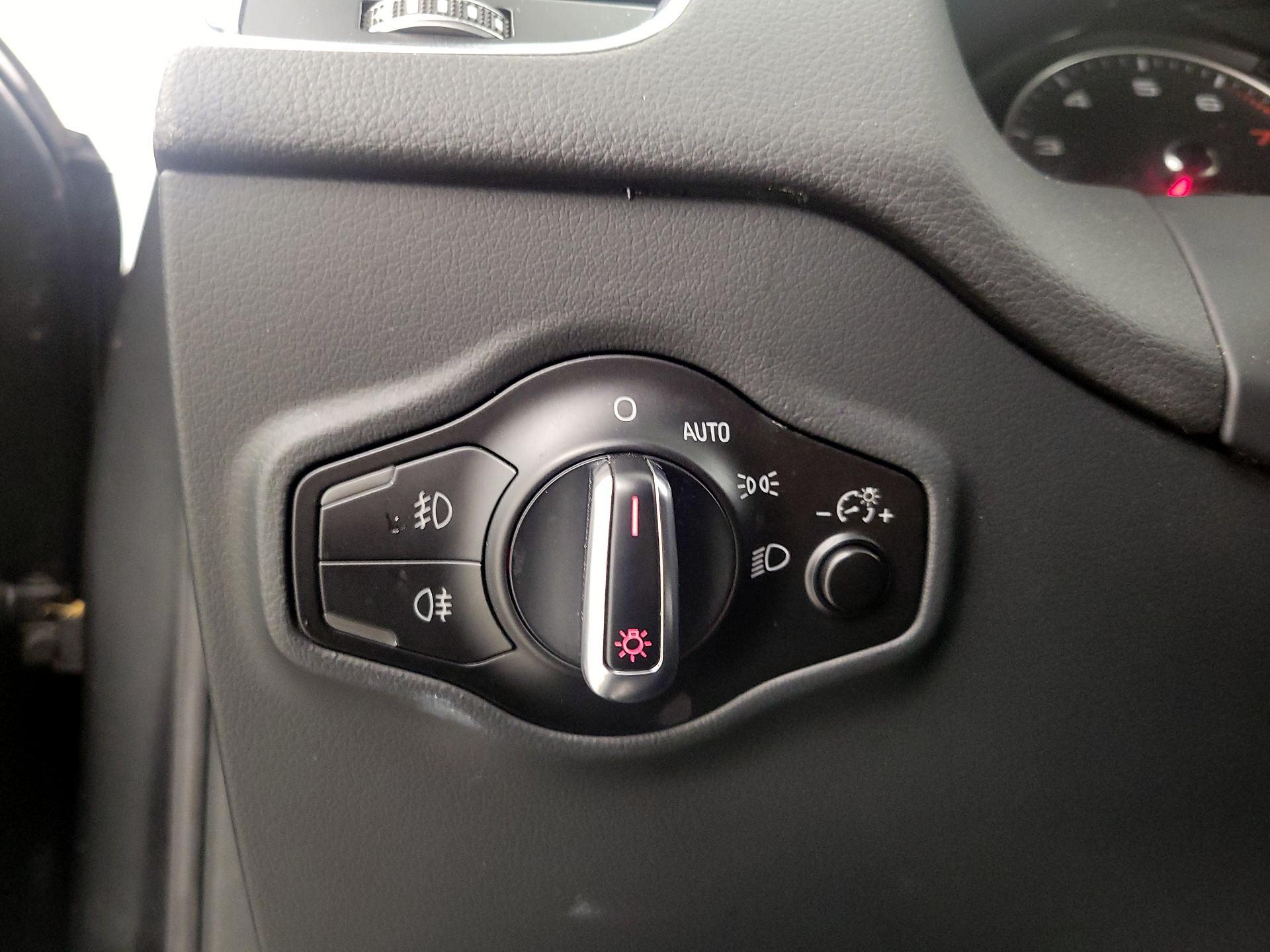 Thumbnail: 2015 Audi Q5 - 13