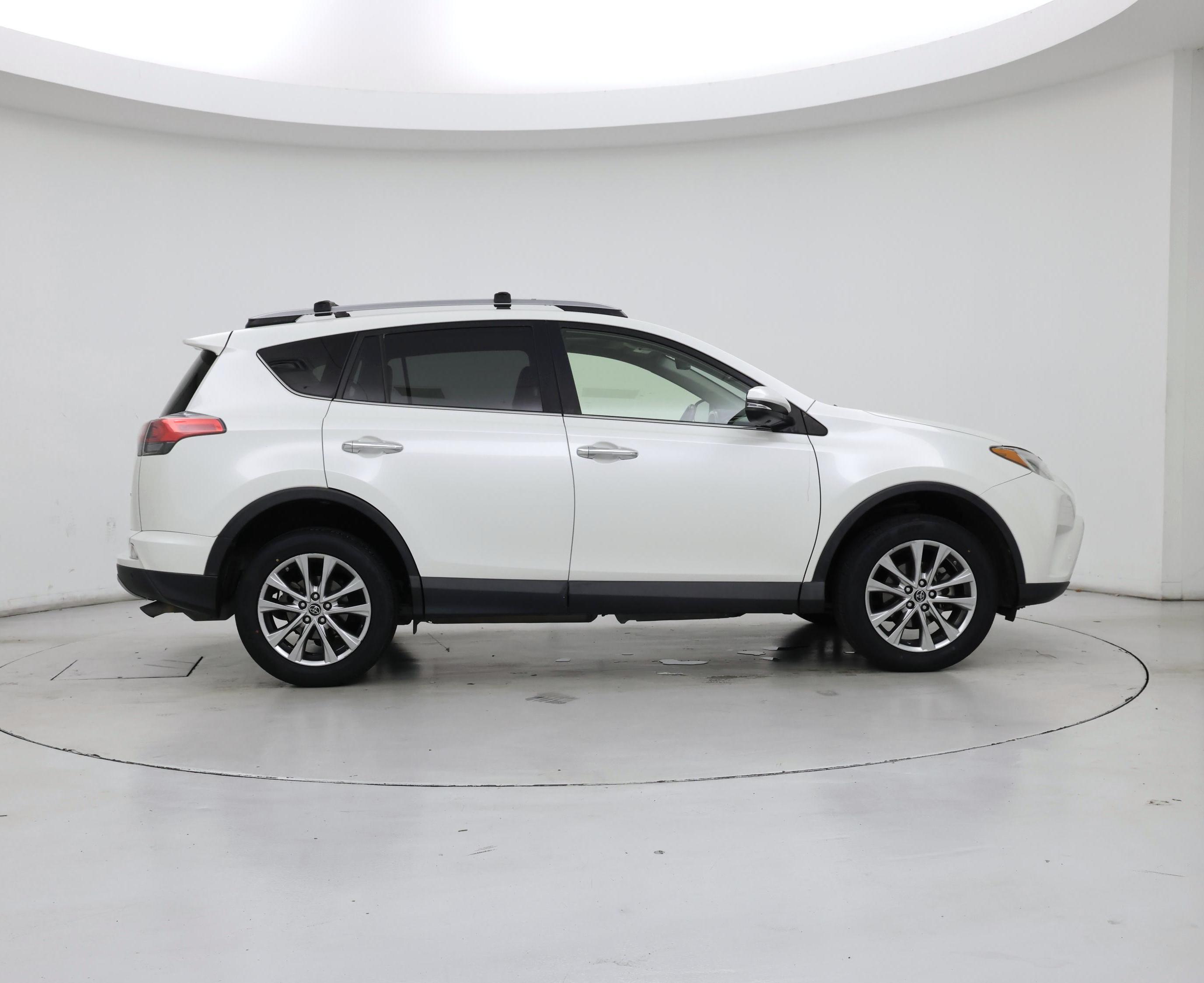 Thumbnail: 2017 Toyota RAV4 - 7
