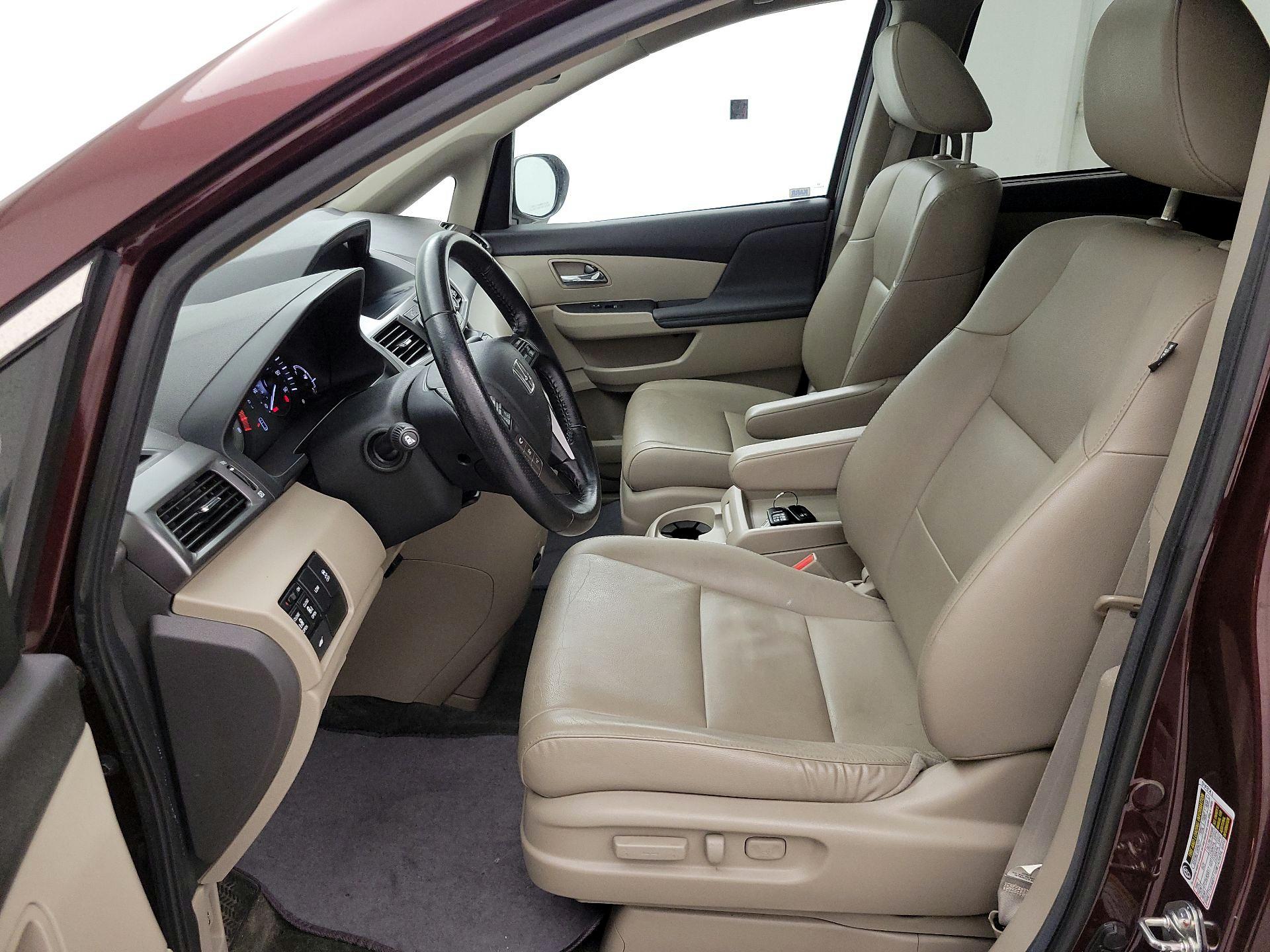 Thumbnail: 2014 Honda Odyssey - 11