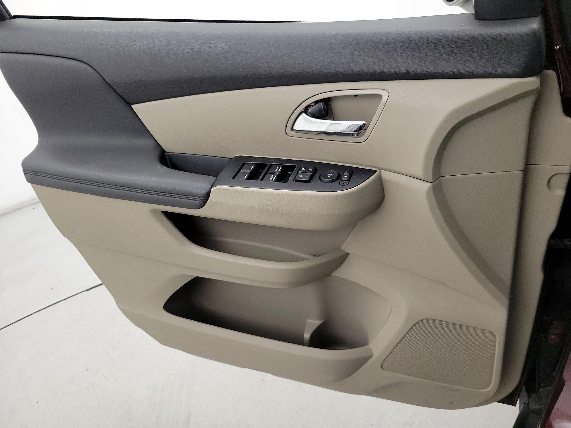Thumbnail: 2014 Honda Odyssey - 12