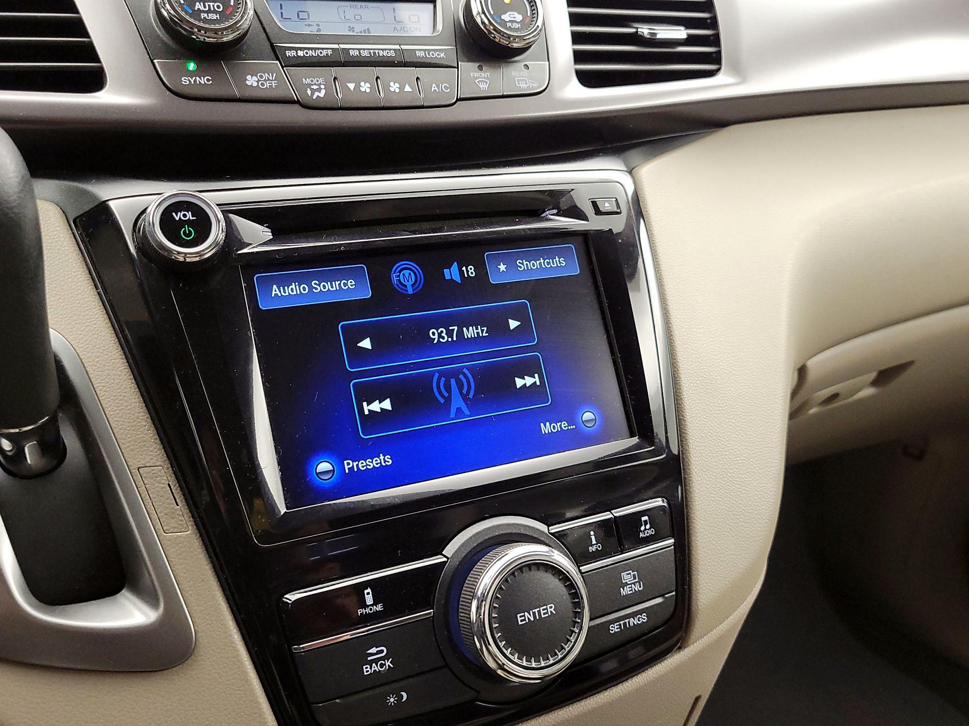 Thumbnail: 2014 Honda Odyssey - 15