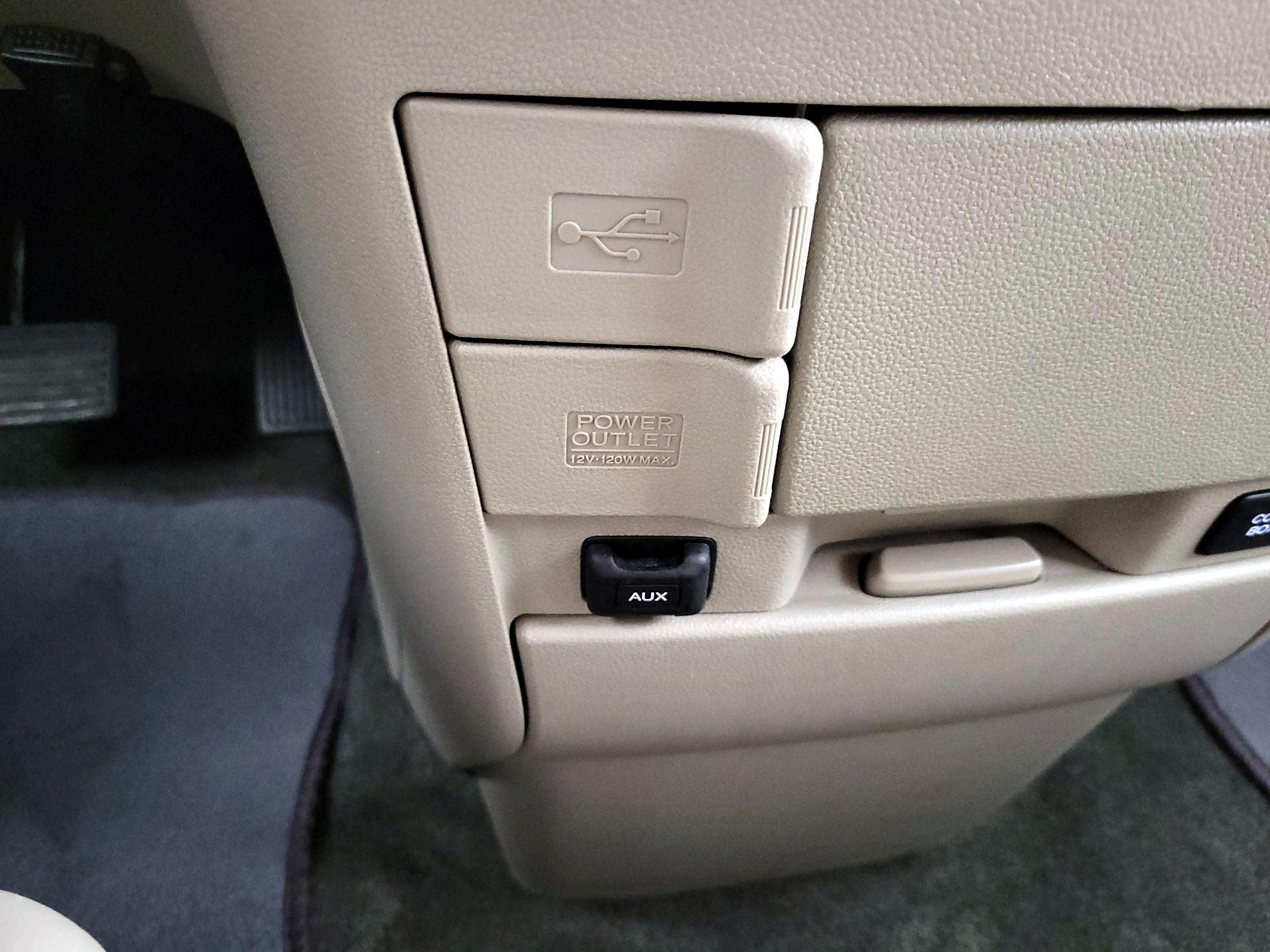 Thumbnail: 2014 Honda Odyssey - 18