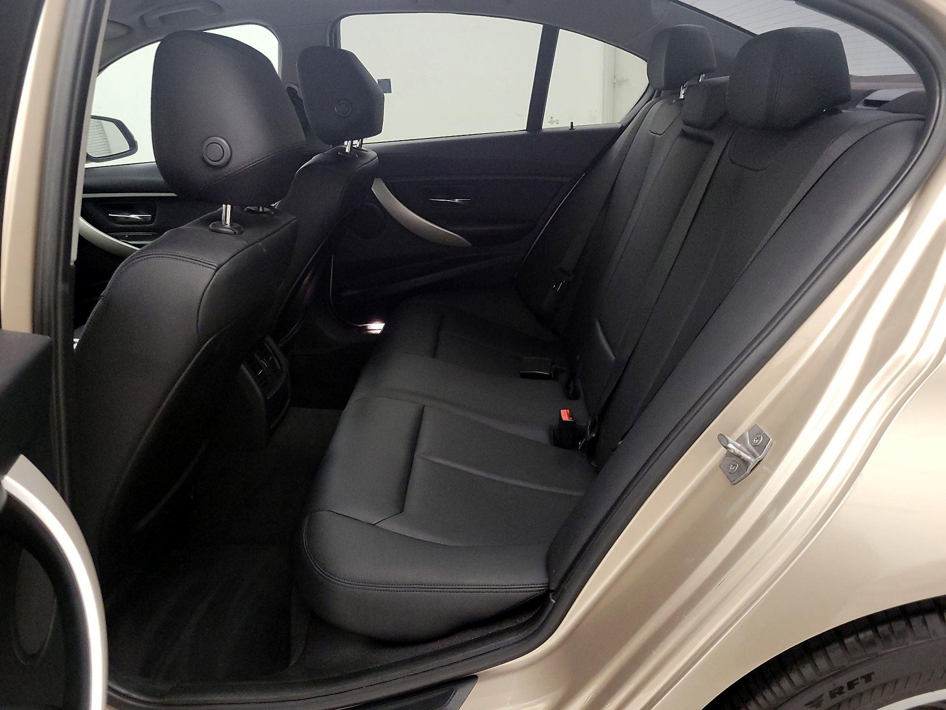 Thumbnail: 2014 BMW 3 Series - 18