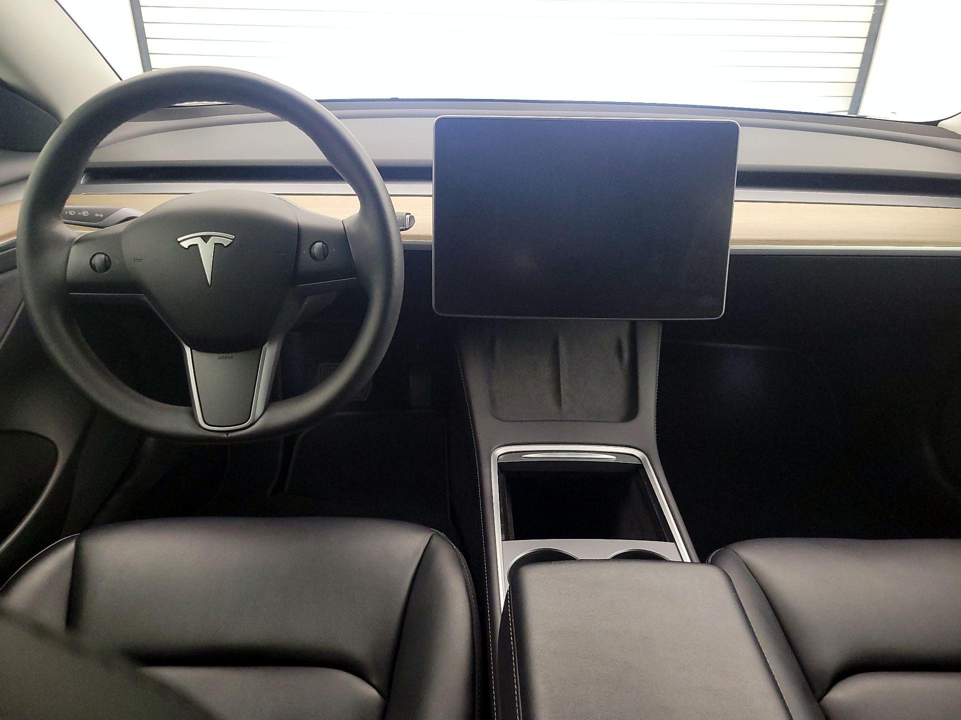 Thumbnail: 2022 Tesla Model 3 - 9