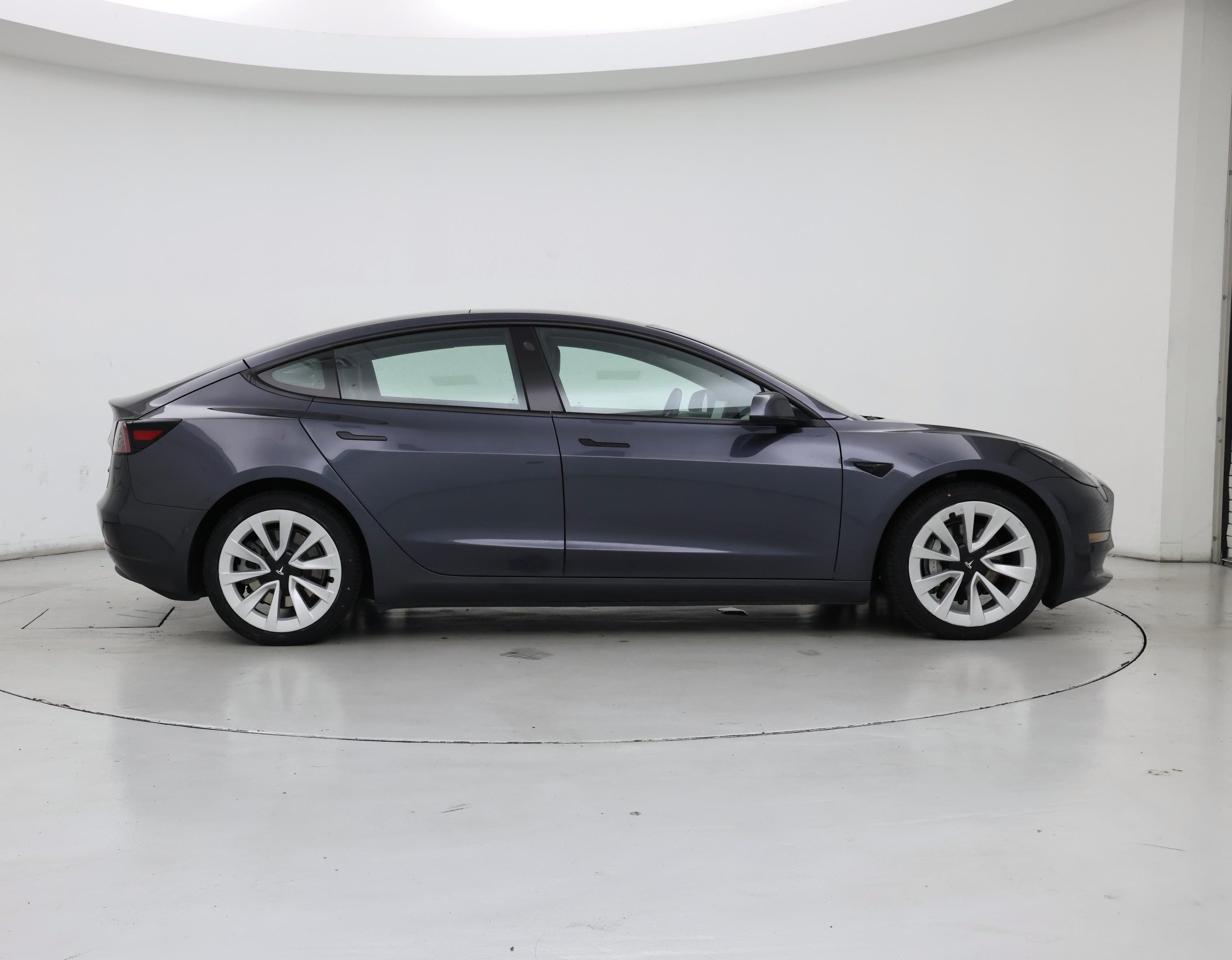 Thumbnail: 2022 Tesla Model 3 - 7