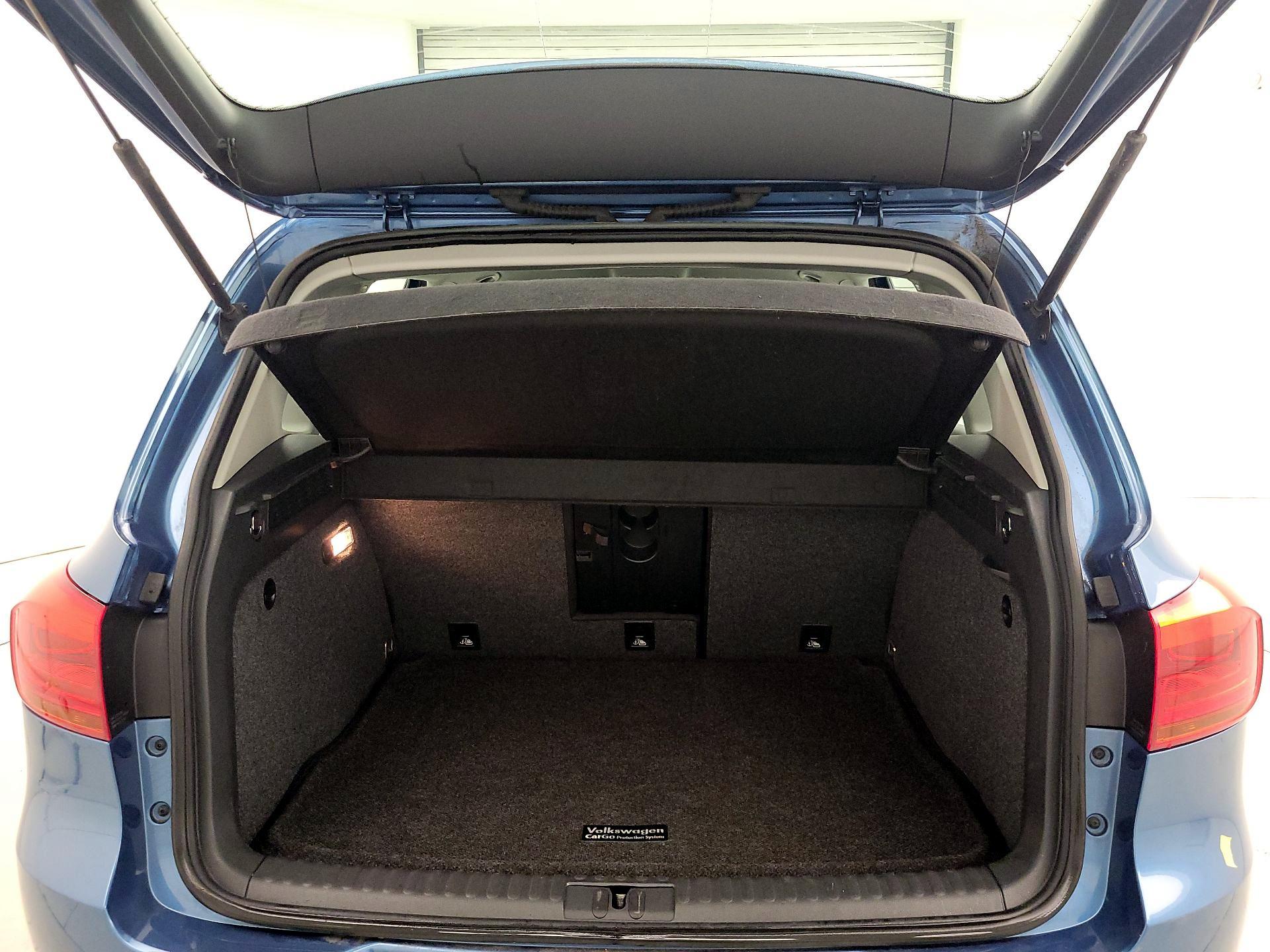 Thumbnail: 2017 Volkswagen Tiguan - 20